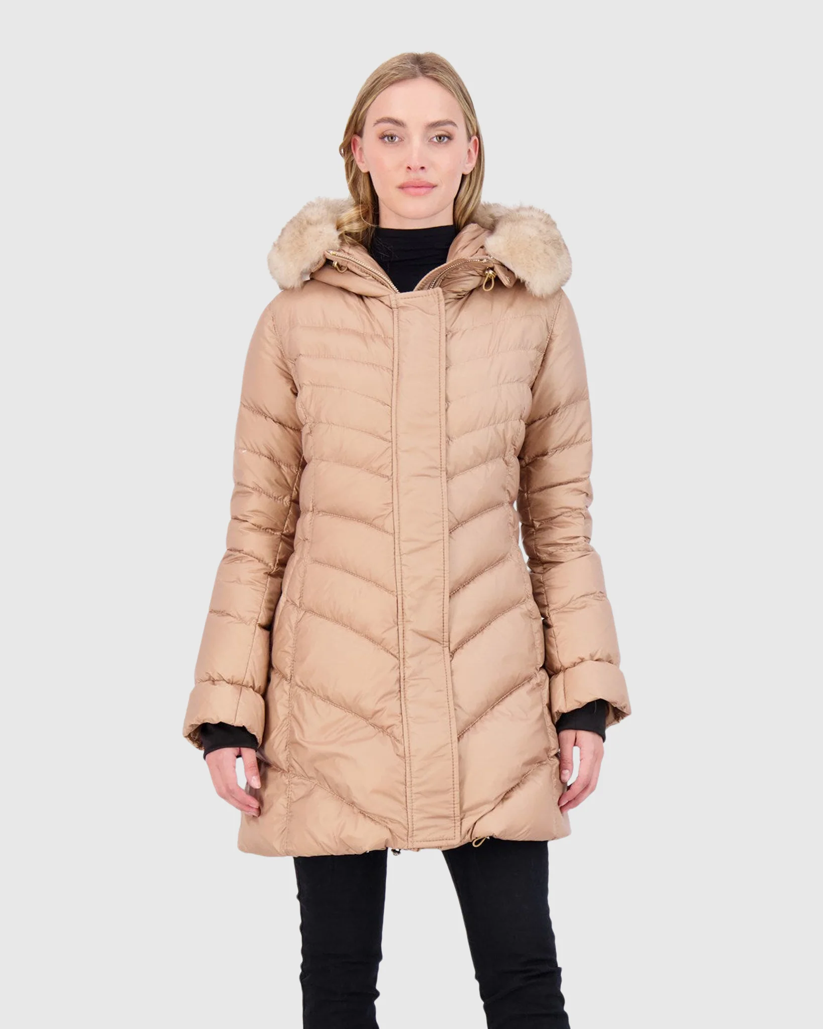 Après-Ski Jacket With Detachable Toscana Shearling Lamb Hood Trim - Image 10