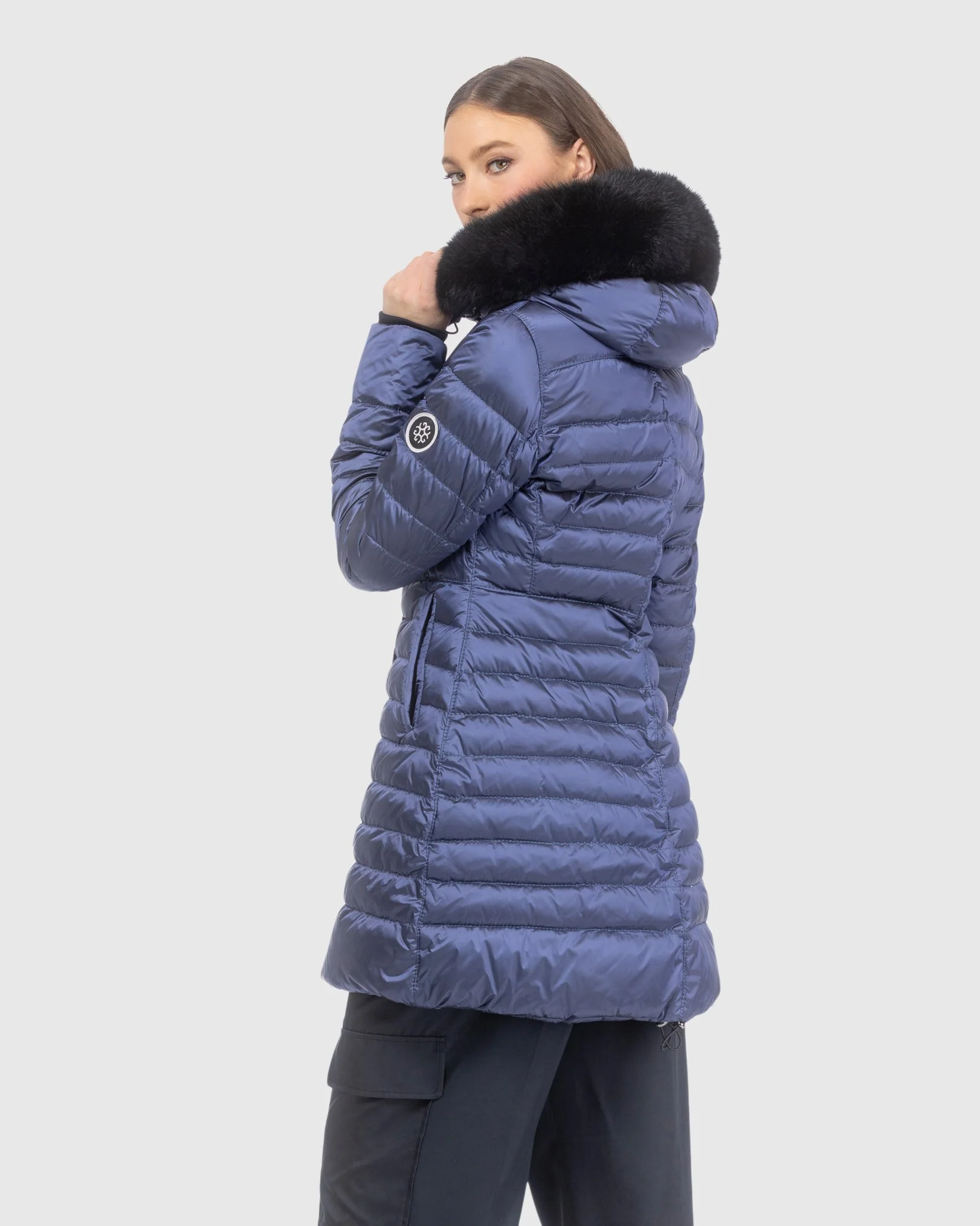 APRES-SKI JACKET WITH DETACHABLE TOSCANA LAMB HOOD TRIM - Image 11