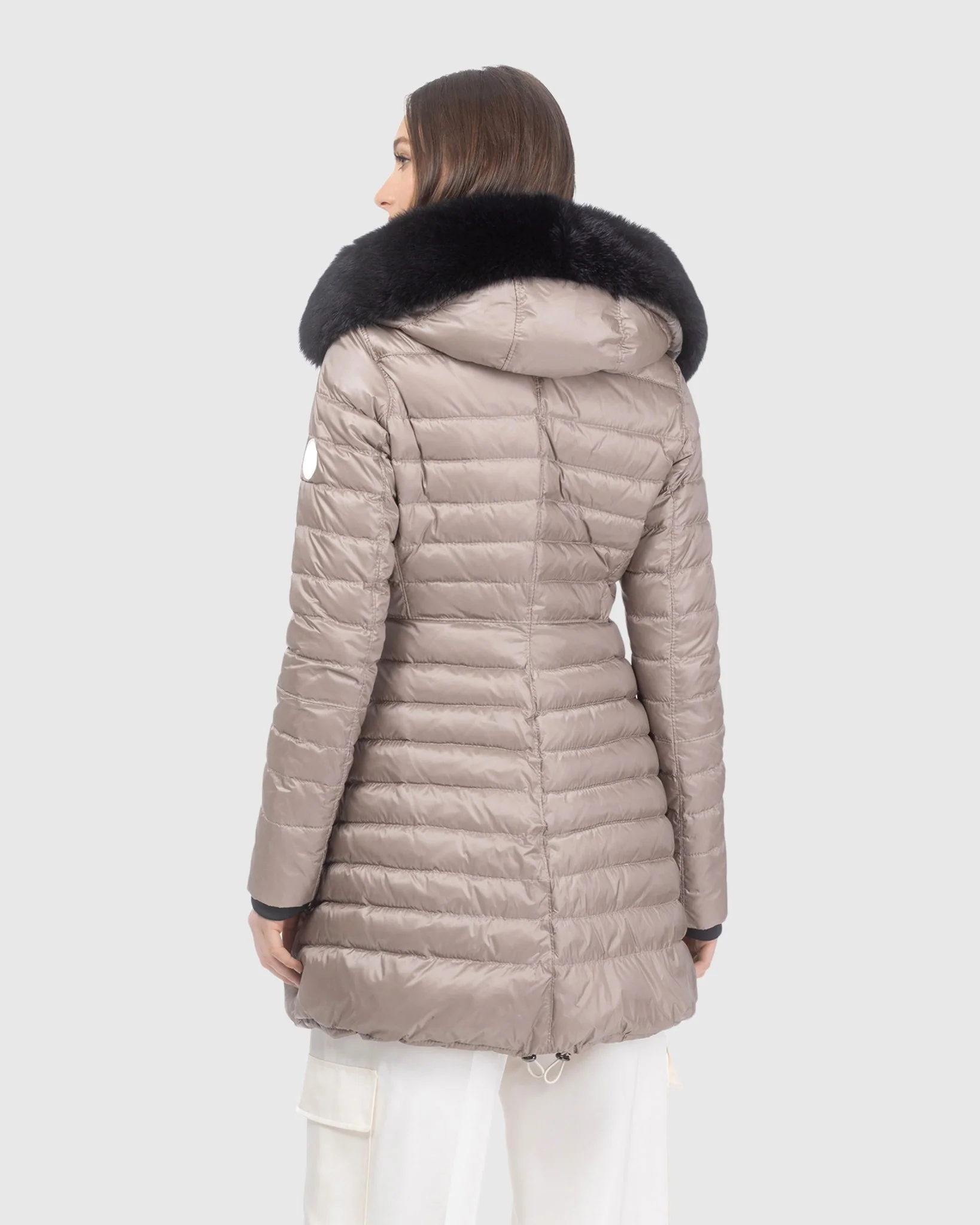 APRES-SKI JACKET WITH DETACHABLE TOSCANA LAMB HOOD TRIM - Image 16