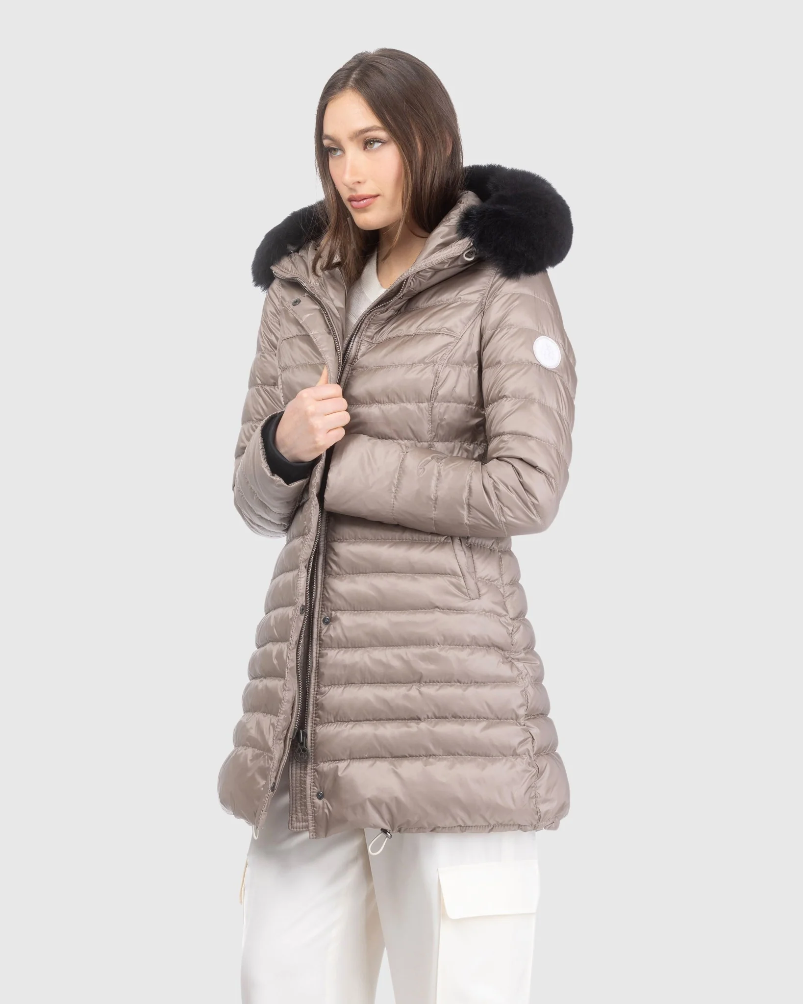 APRES-SKI JACKET WITH DETACHABLE TOSCANA LAMB HOOD TRIM - Image 18
