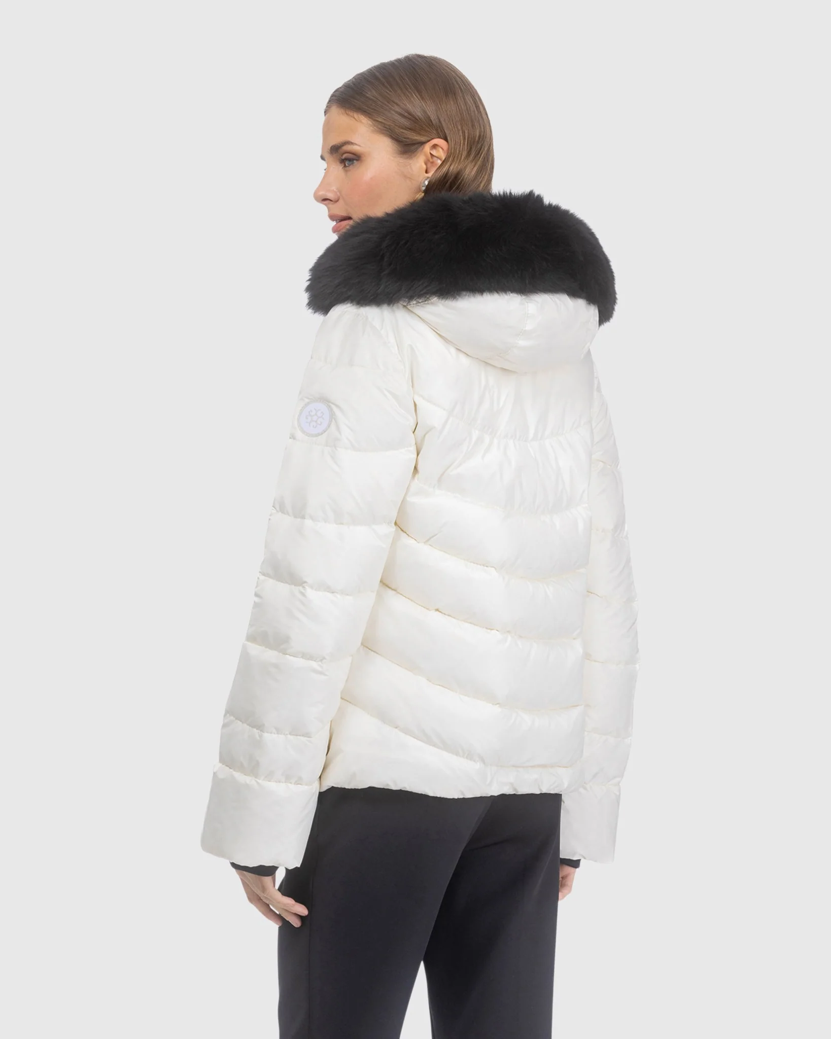 APRES-SKI JACKET WITH DETACHABLE TOSCANA LAMB HOOD TRIM - Image 16