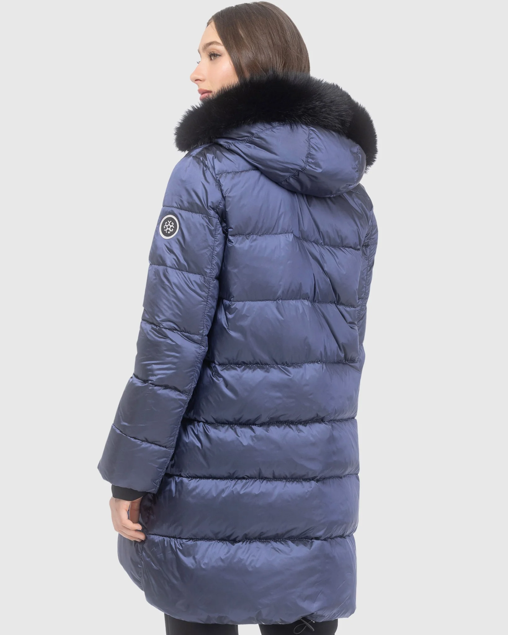 APRES-SKI JACKET WITH DETACHABLE TOSCANA LAMB HOOD TRIM - Image 17