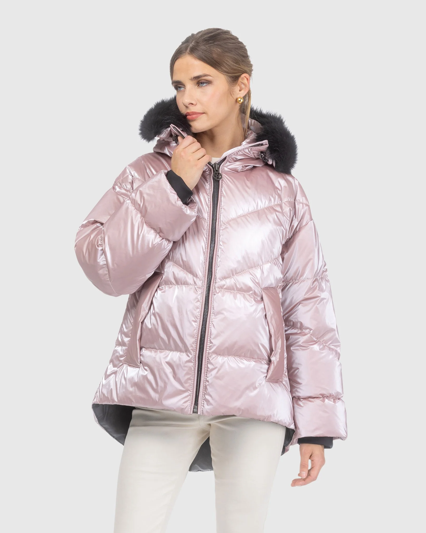 APRES-SKI JACKET WITH DETACHABLE TOSCANA LAMB HOOD TRIM - Image 2