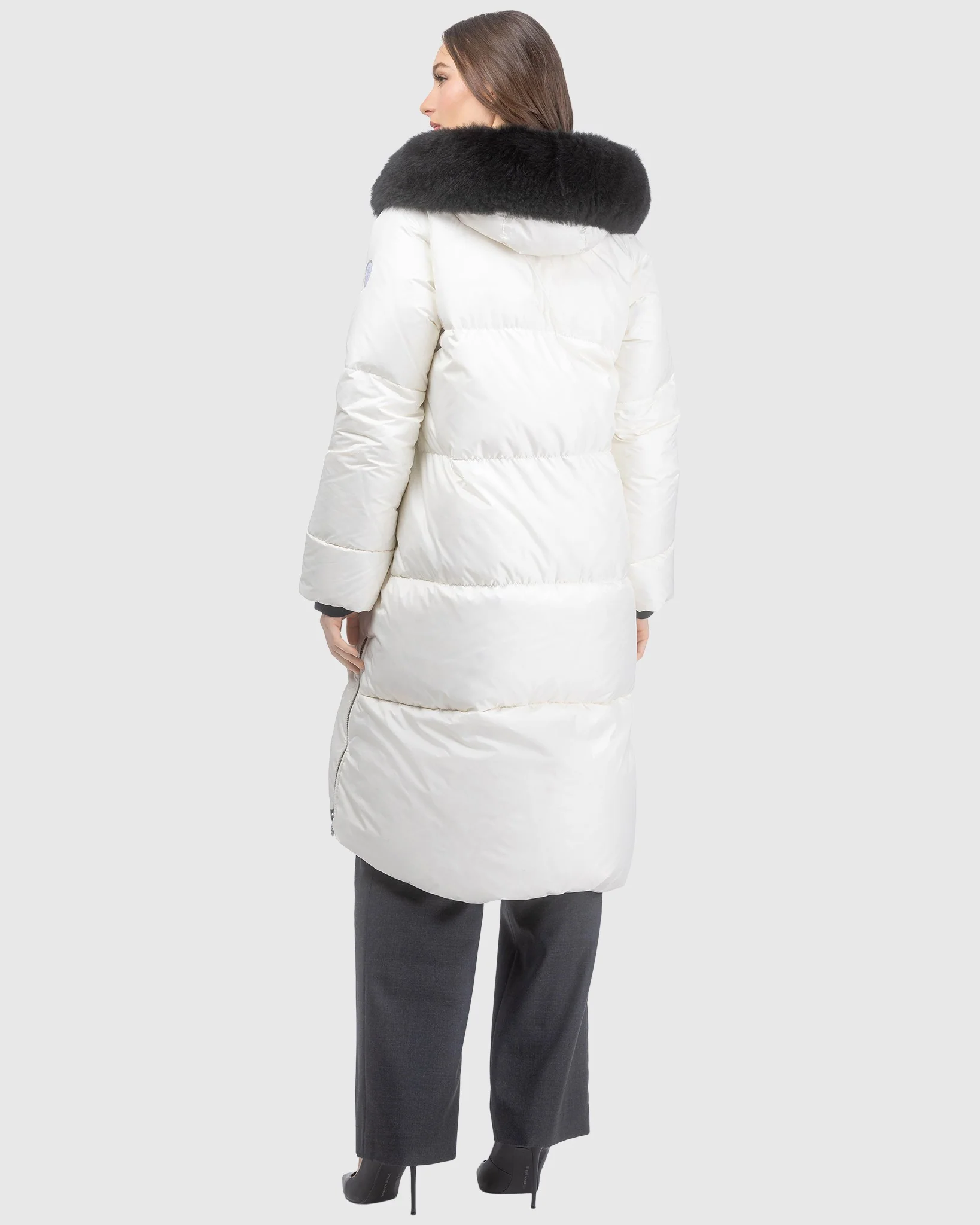 APRES-SKI JACKET WITH DETACHABLE TOSCANA LAMB HOOD TRIM - Image 8