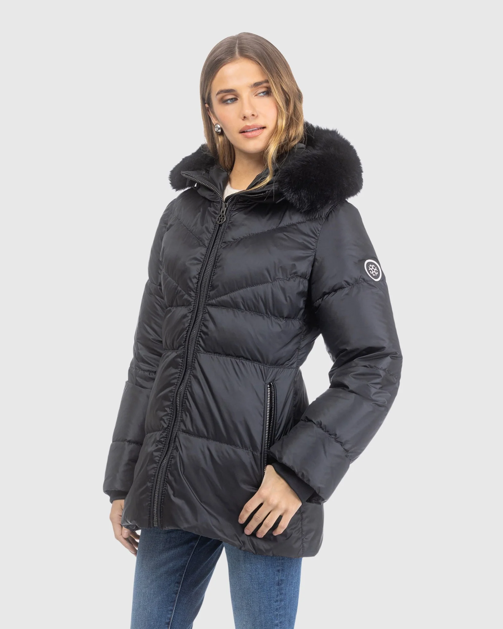 APRES-SKI JACKET WITH DETACHABLE TOSCANA LAMB HOOD TRIM - Image 2