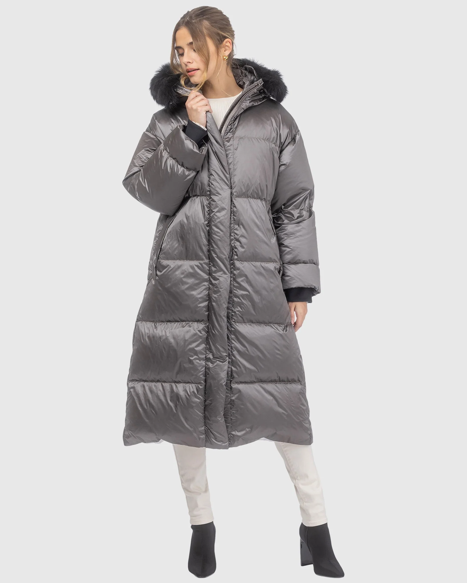 APRES-SKI JACKET WITH DETACHABLE TOSCANA LAMB HOOD TRIM - Image 16