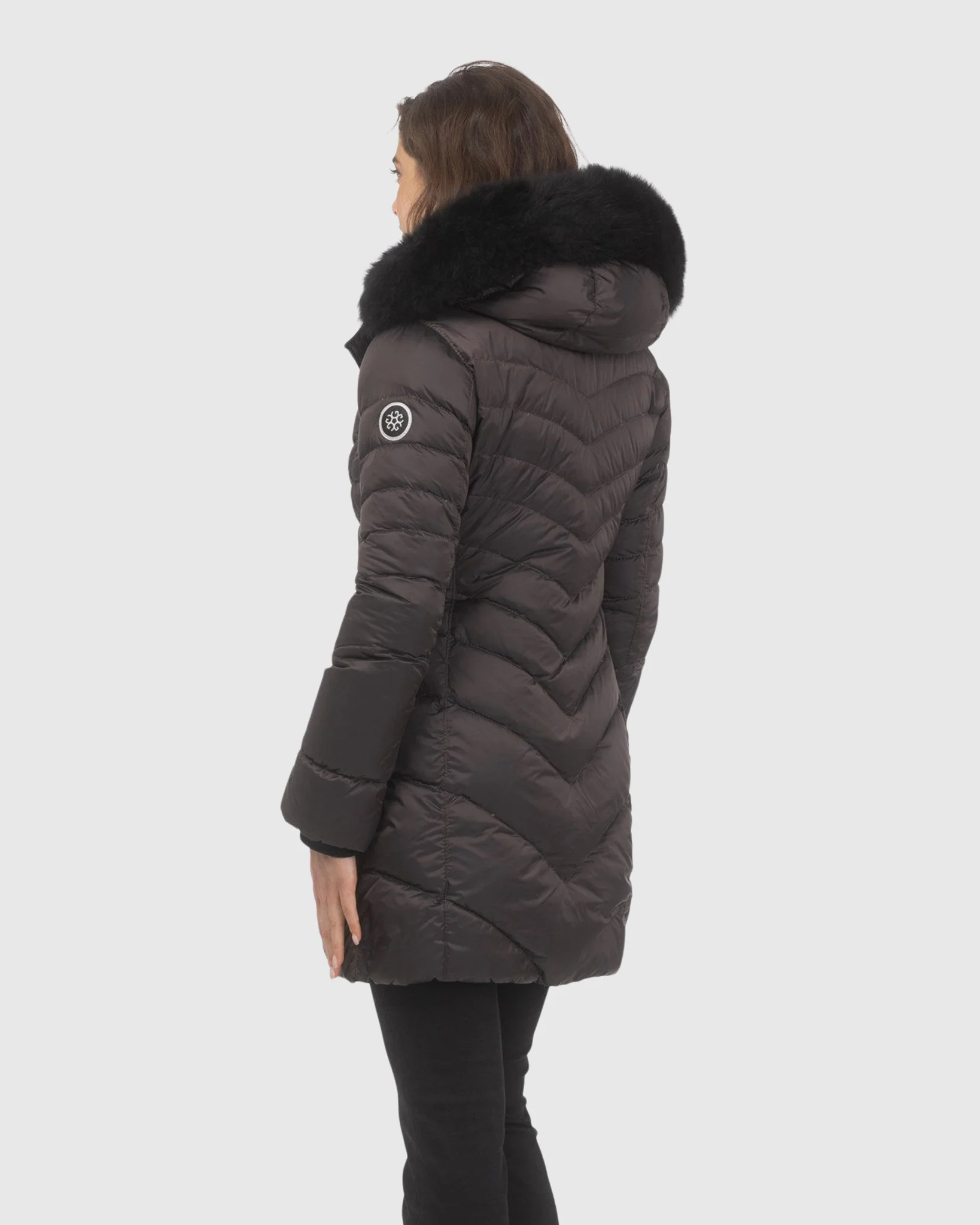 Après-Ski Jacket With Detachable Toscana Shearling Lamb Hood Trim - Image 12