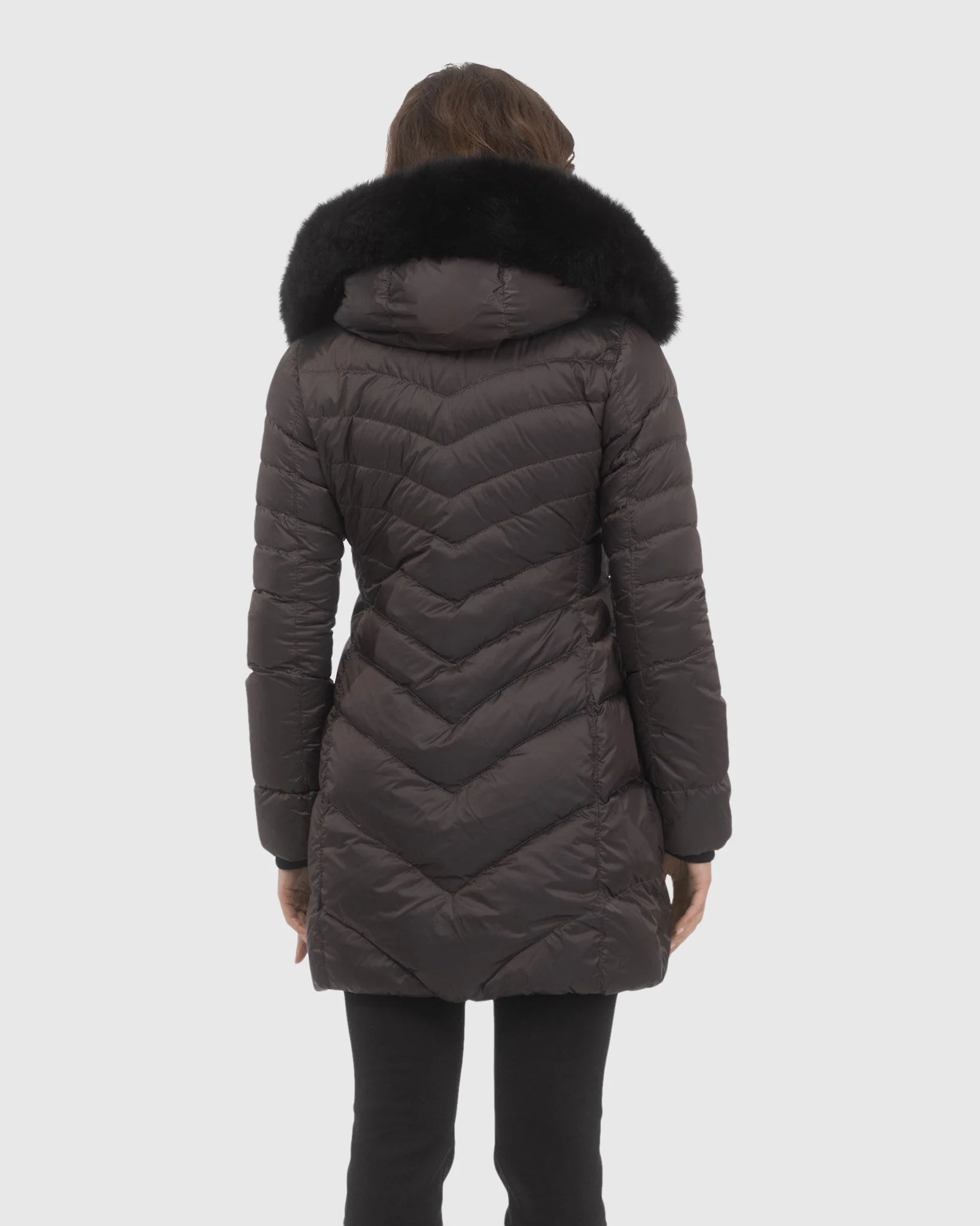 Après-Ski Jacket With Detachable Toscana Shearling Lamb Hood Trim - Image 13