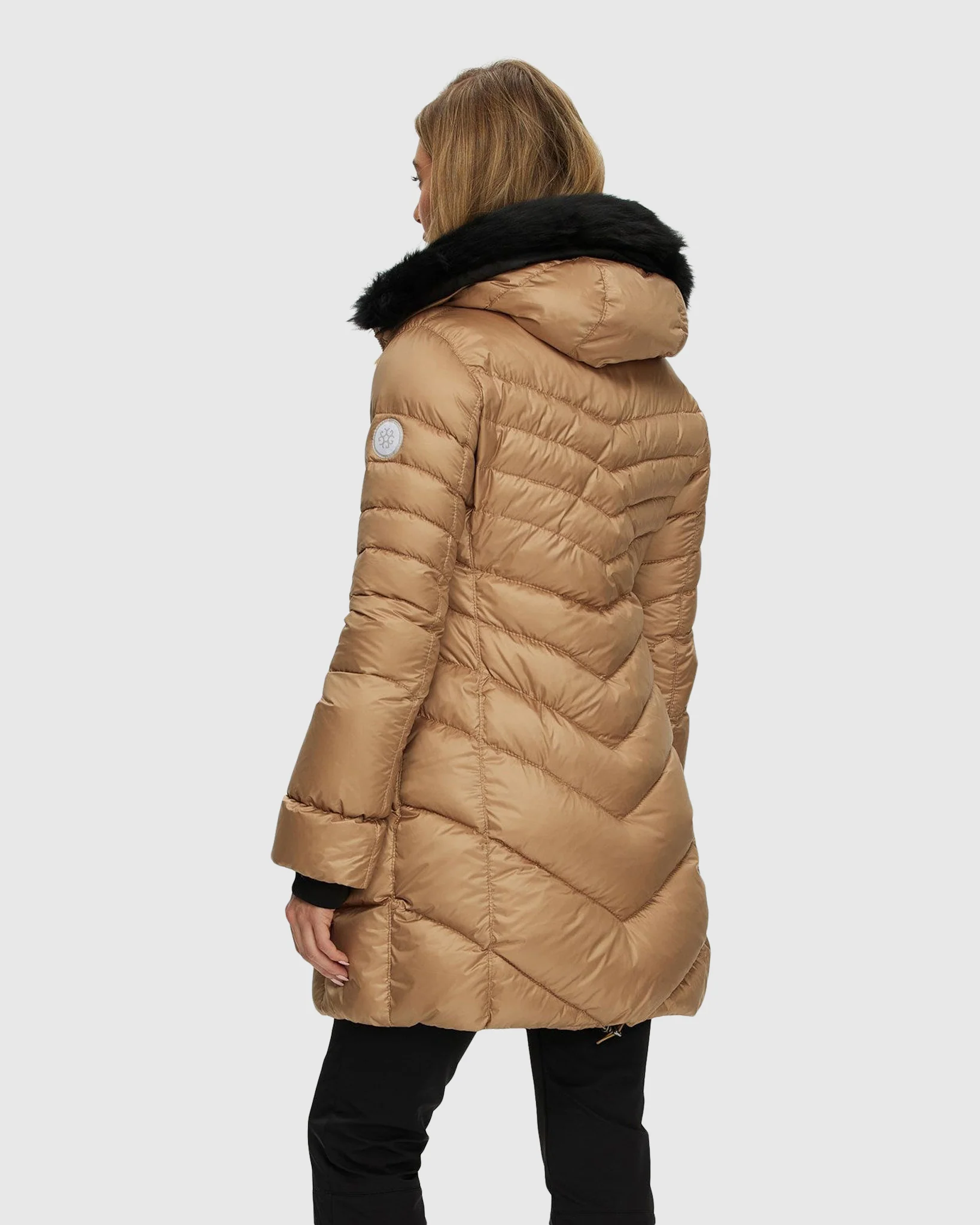 Après-Ski Jacket With Detachable Toscana Shearling Lamb Hood Trim - Image 19