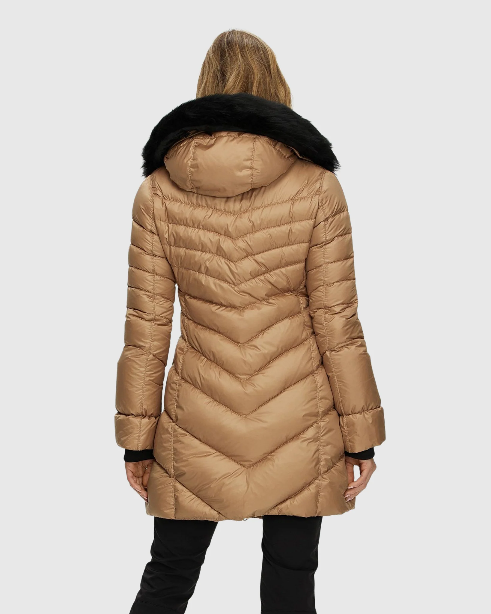 Après-Ski Jacket With Detachable Toscana Shearling Lamb Hood Trim - Image 20