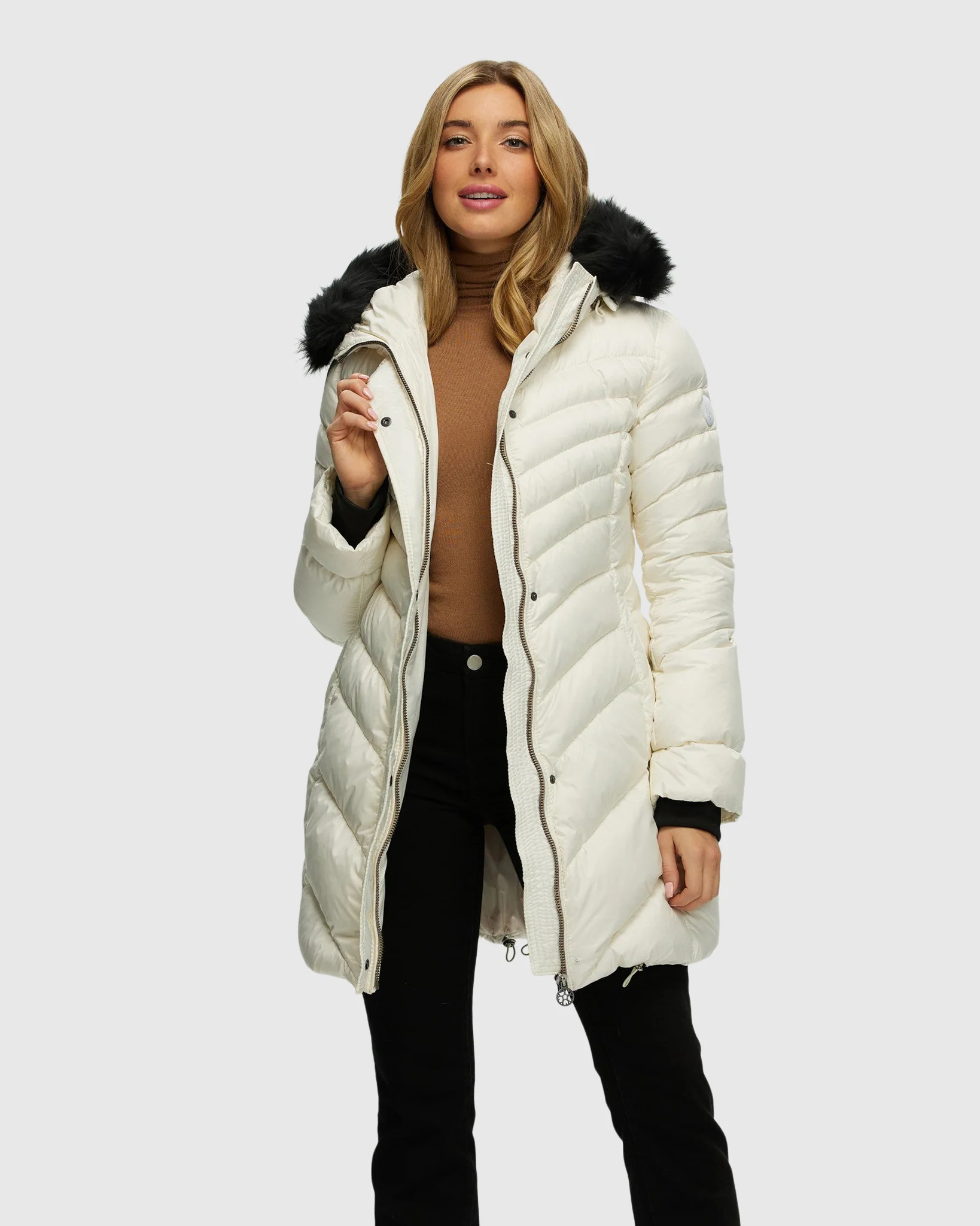 Après-Ski Jacket With Detachable Toscana Shearling Lamb Hood Trim - Image 5