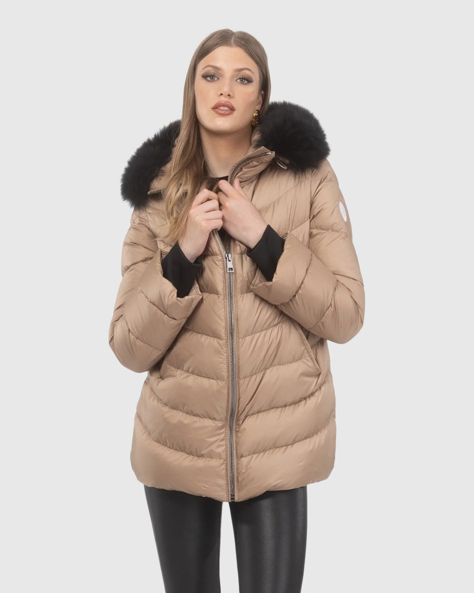 Après-Ski Jacket With Detachable Toscana Shearling Lamb Hood Trim - Image 2