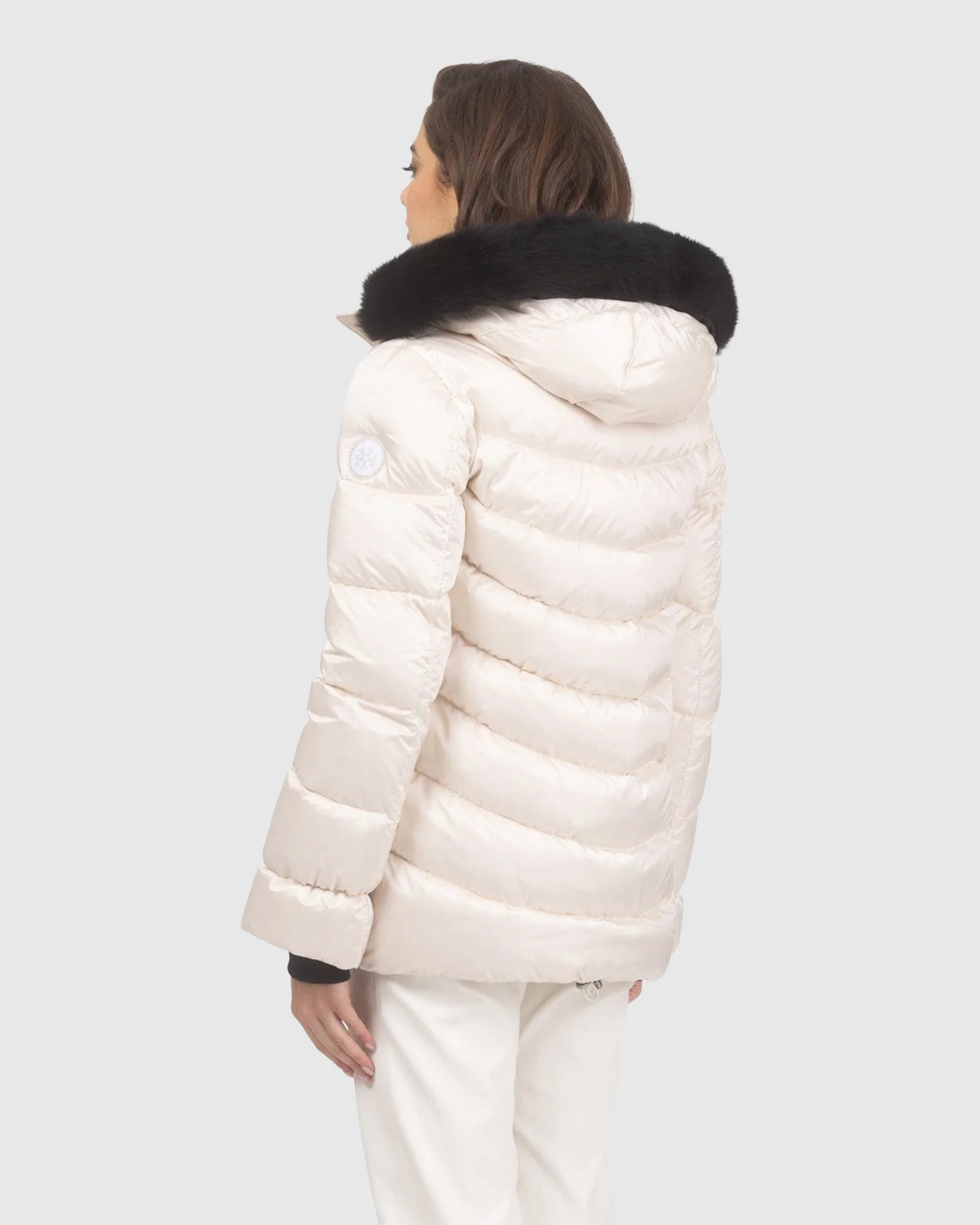 Après-Ski Jacket With Detachable Toscana Shearling Lamb Hood Trim - Image 4