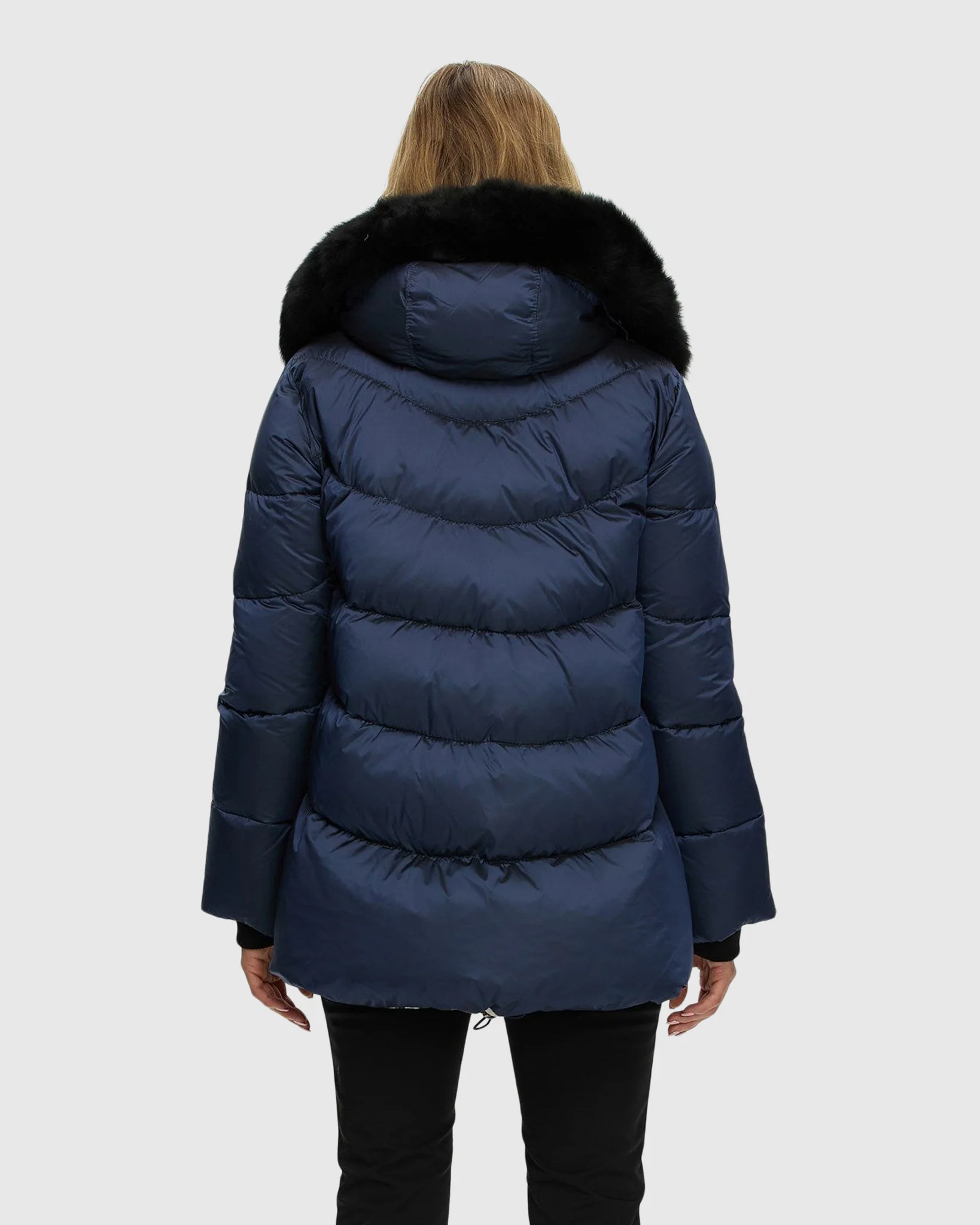 Après-Ski Jacket With Detachable Toscana Shearling Lamb Hood Trim - Image 21