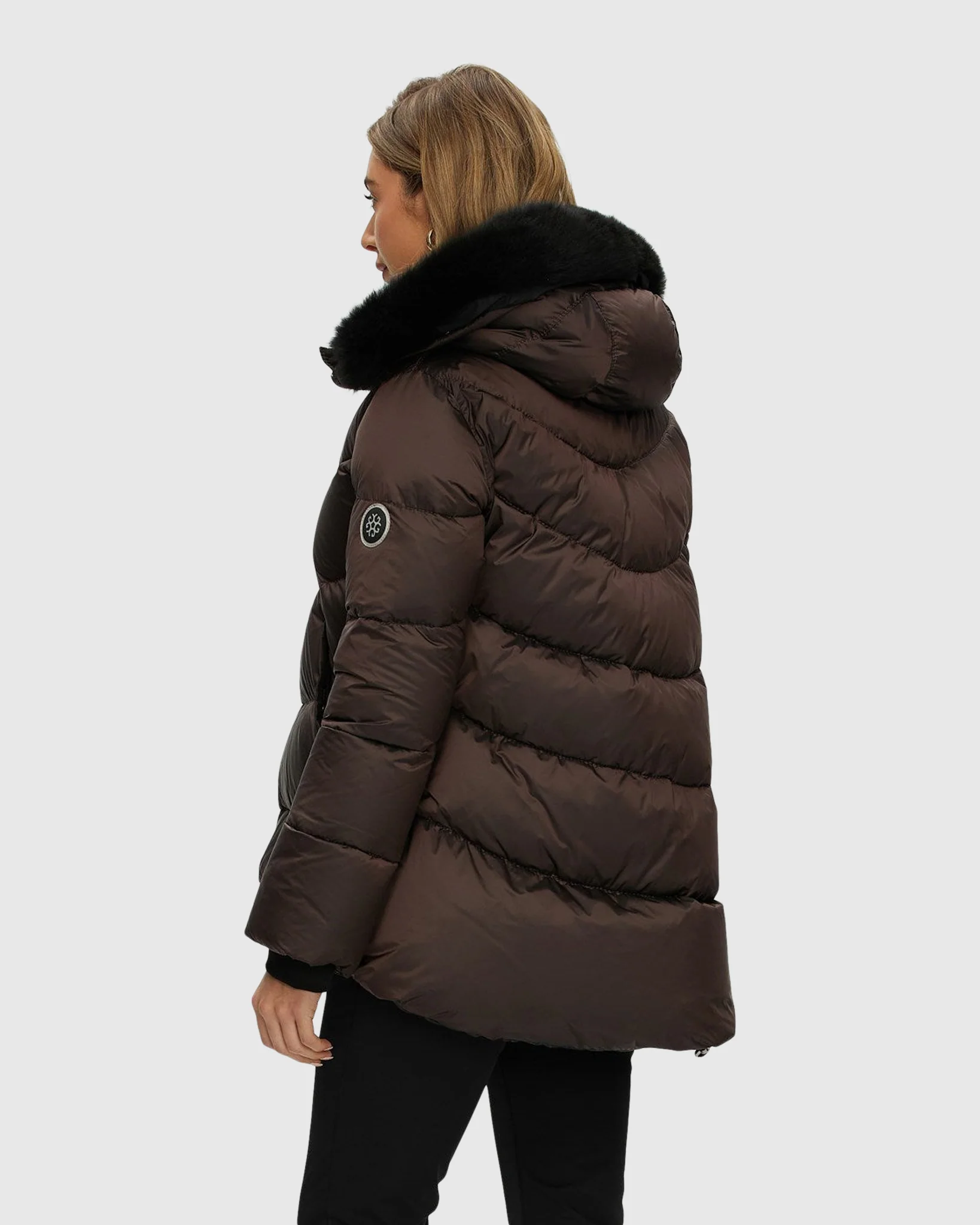 Après-Ski Jacket With Detachable Toscana Shearling Lamb Hood Trim - Image 5