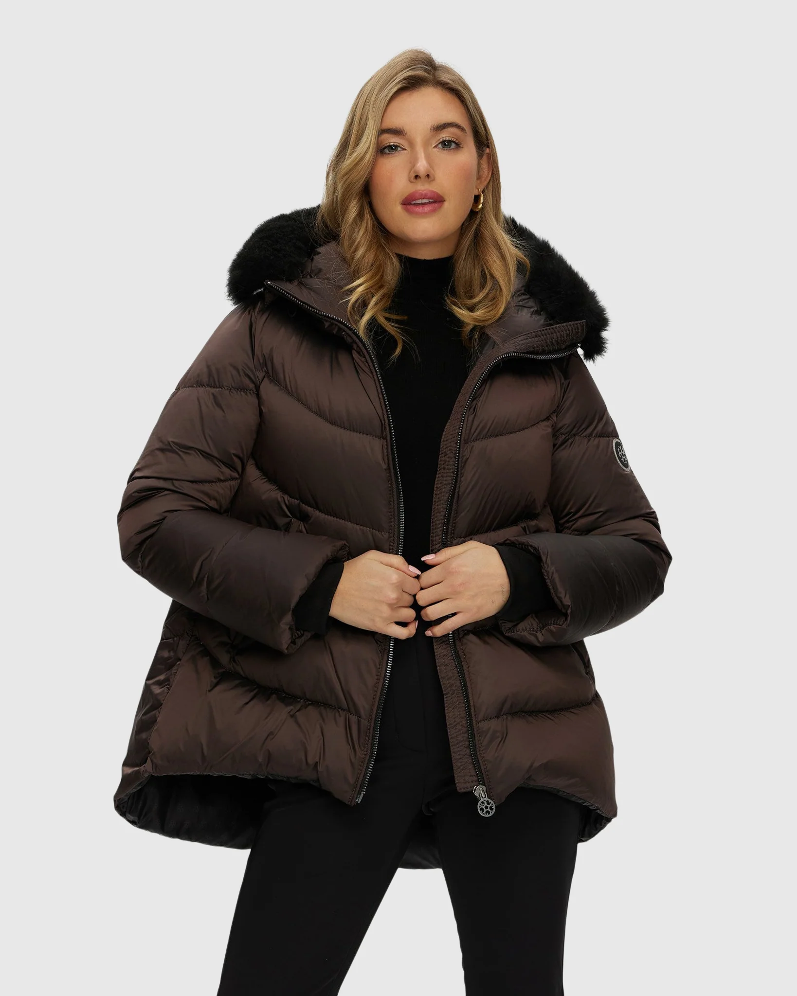 Après-Ski Jacket With Detachable Toscana Shearling Lamb Hood Trim - Image 7