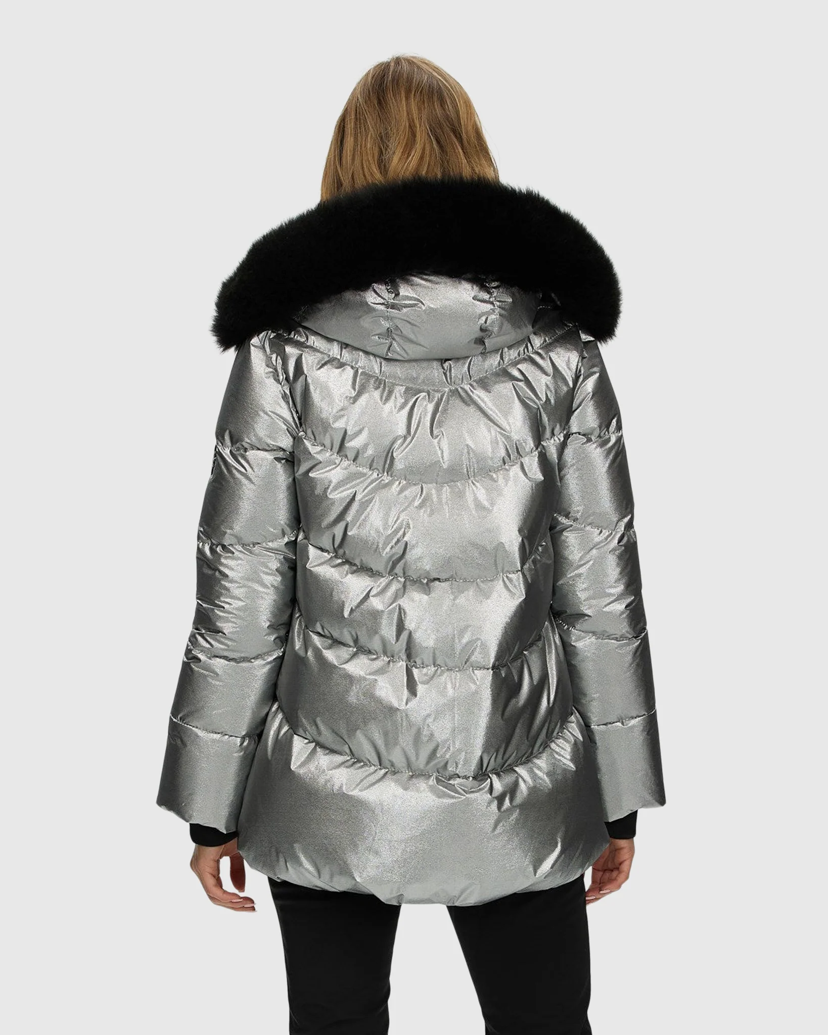 Après-Ski Jacket With Detachable Toscana Shearling Lamb Hood Trim - Image 11
