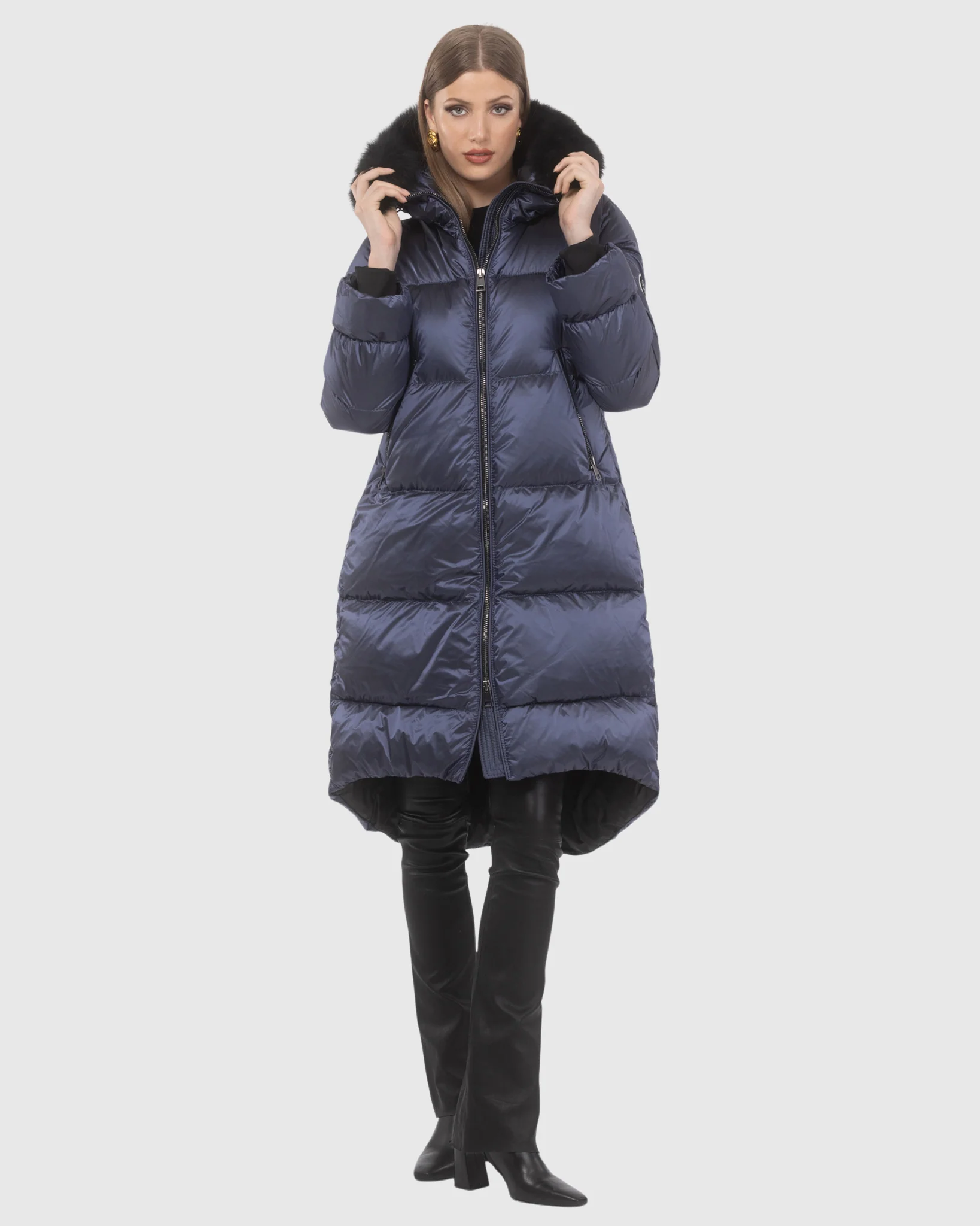 Après-Ski Jacket With Detachable Toscana Shearling Lamb Hood Trim - Image 7