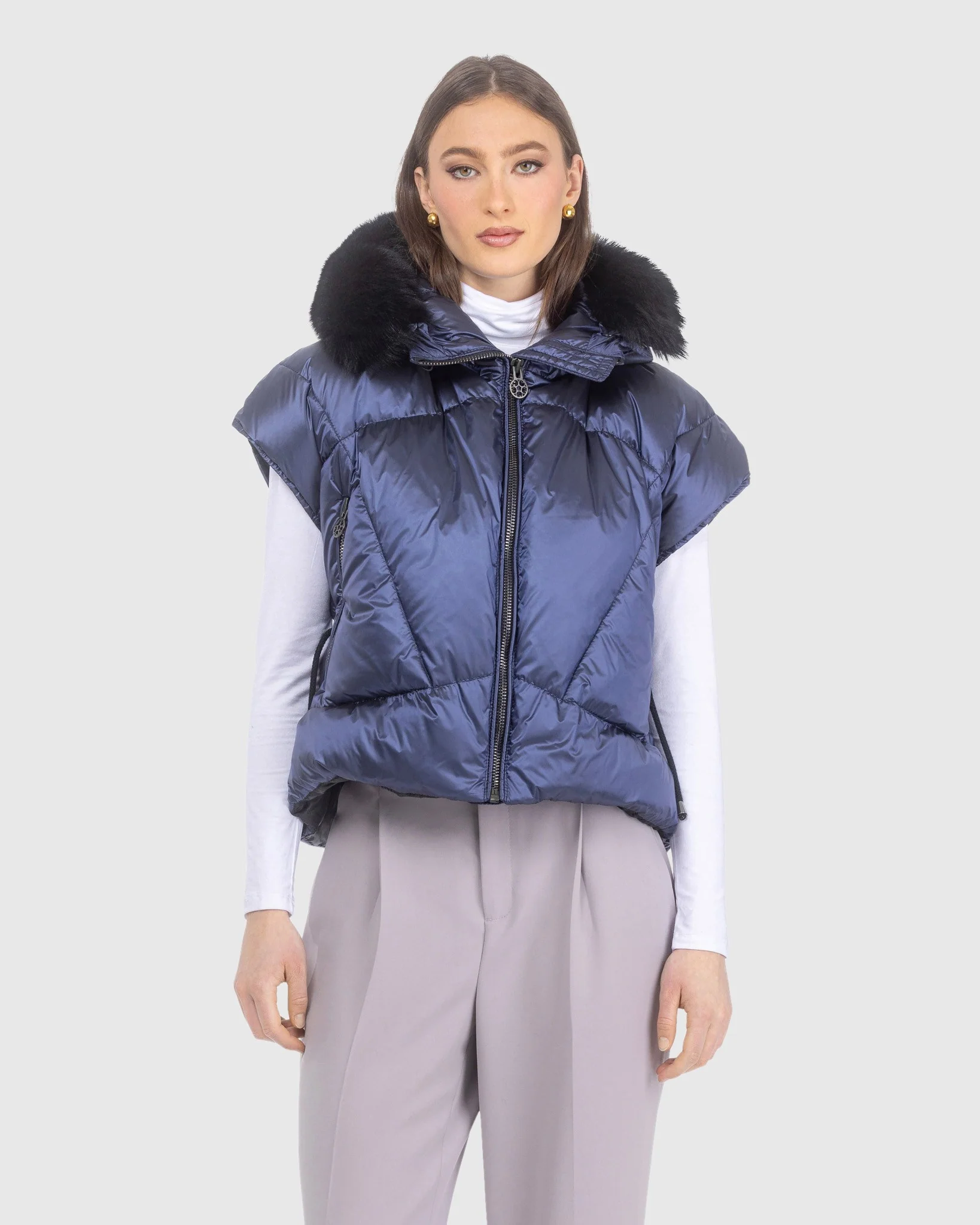 APRES-SKI VEST WITH DETACHABLE TOSCANA LAMB HOOD TRIM