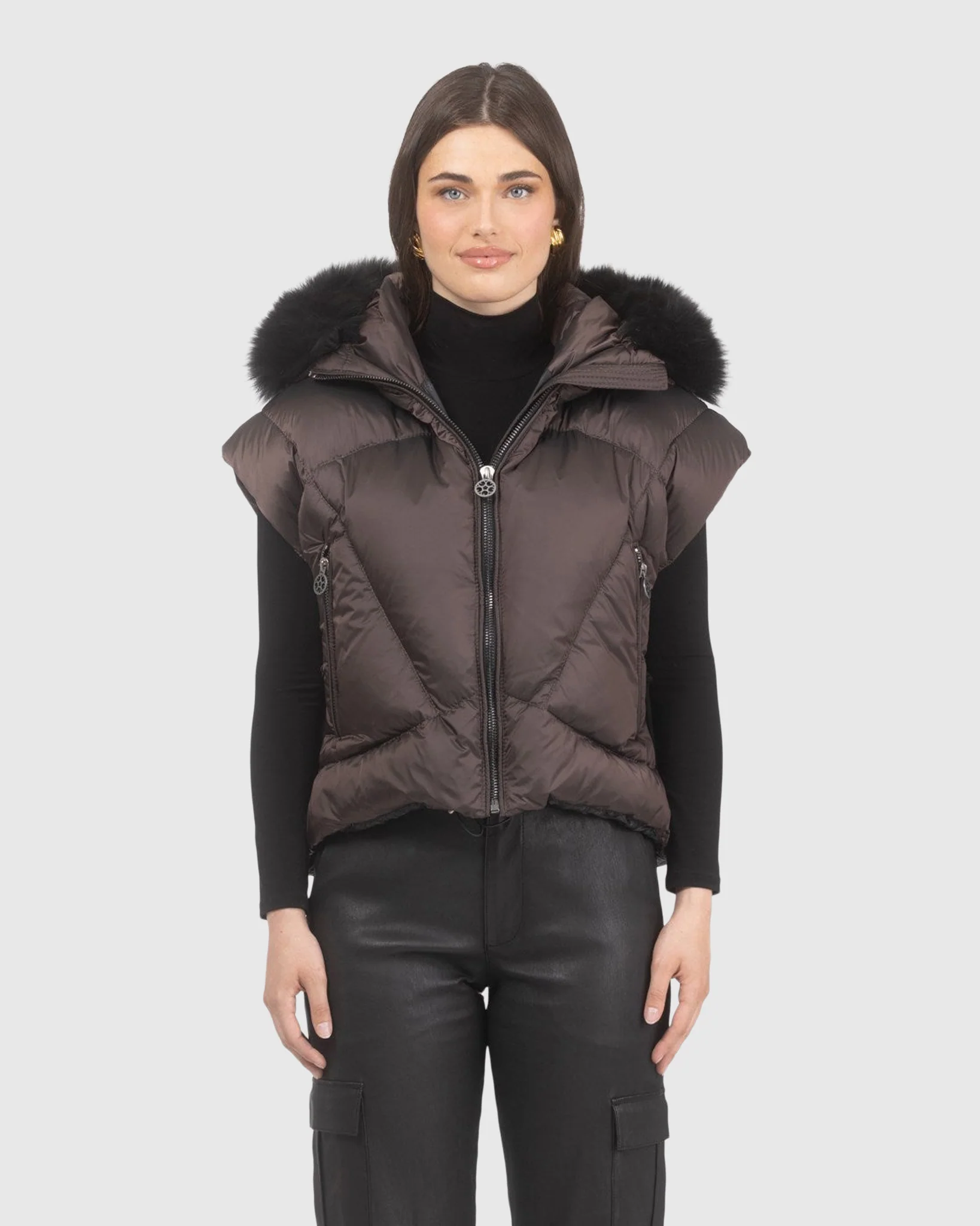 Après-Ski Vest With Detachable Toscana Shearling Lamb Hood Trim - Image 8