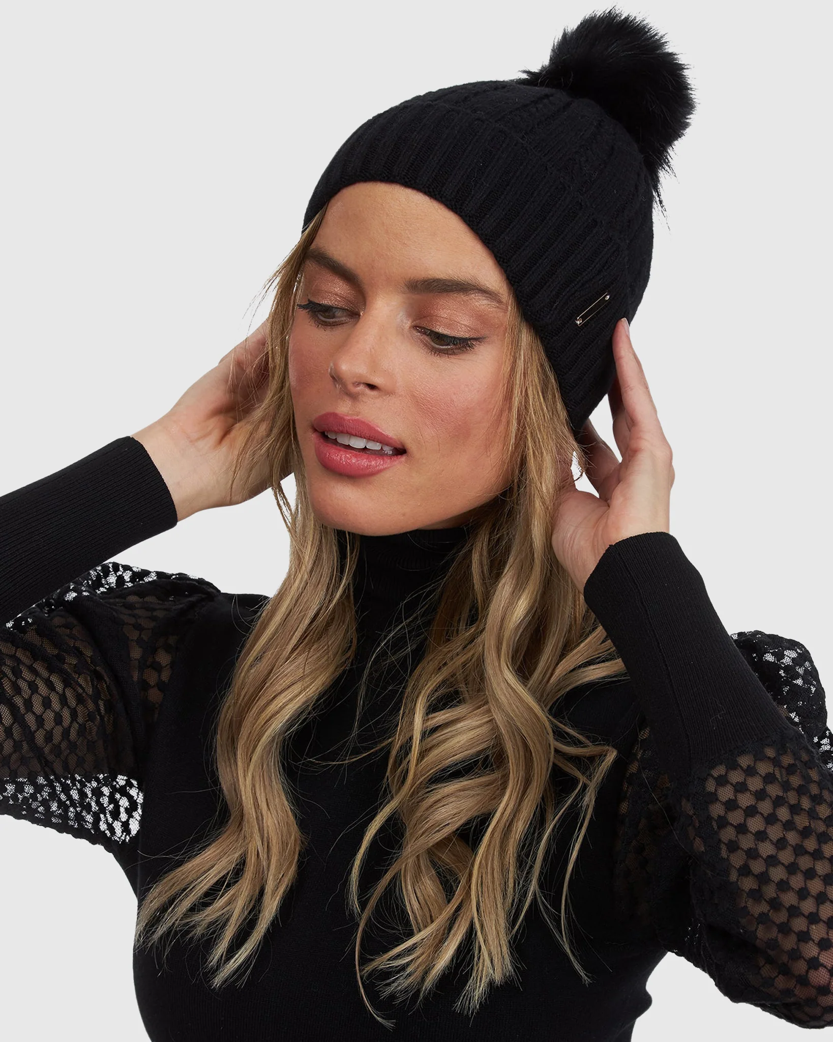 KNIT HAT WITH SILVER FOX POMPOM - Image 2