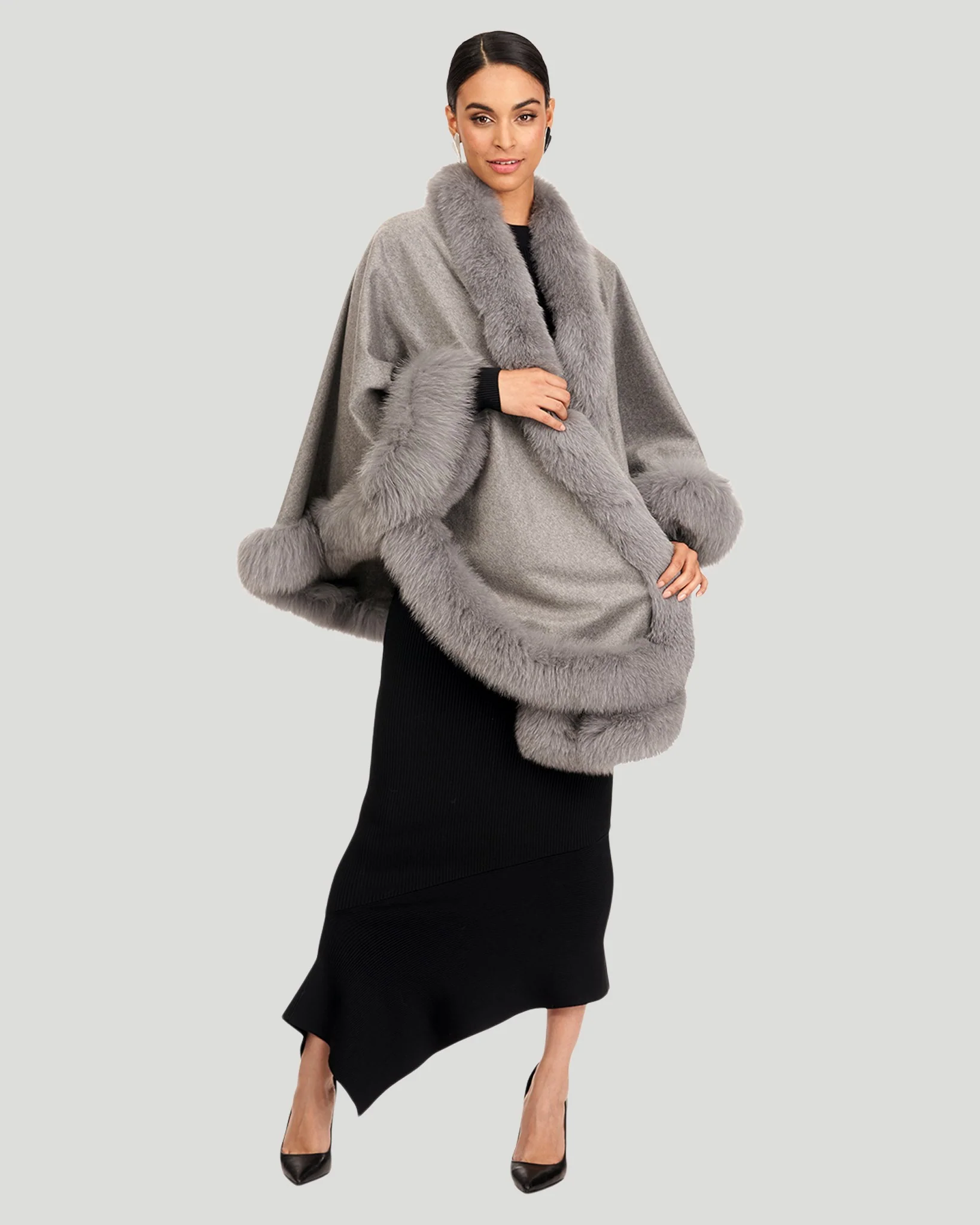 CASHMERE CAPELET WITH FOX TRIM - Image 17