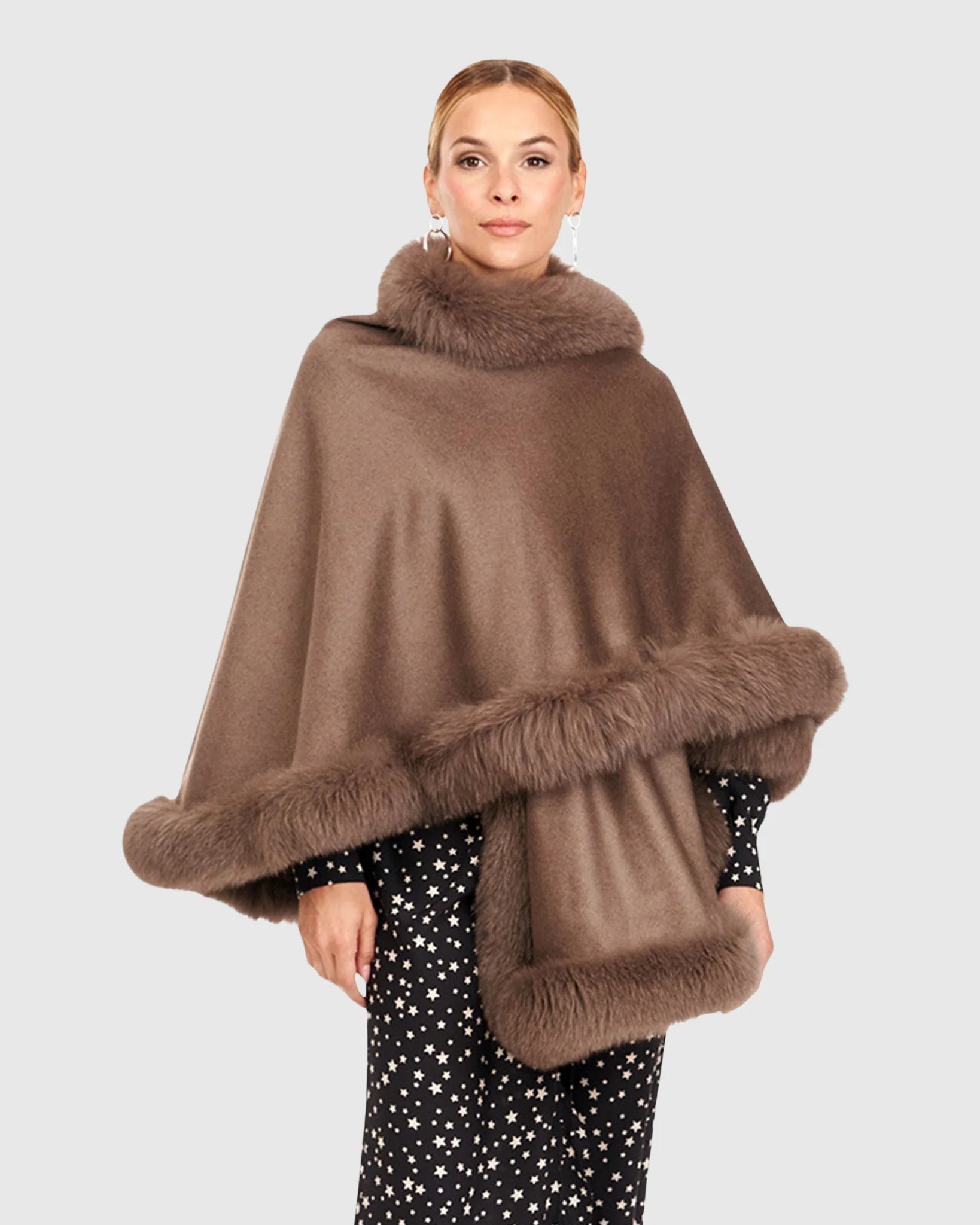 CASHMERE CAPELET WITH FOX TRIM - Image 21