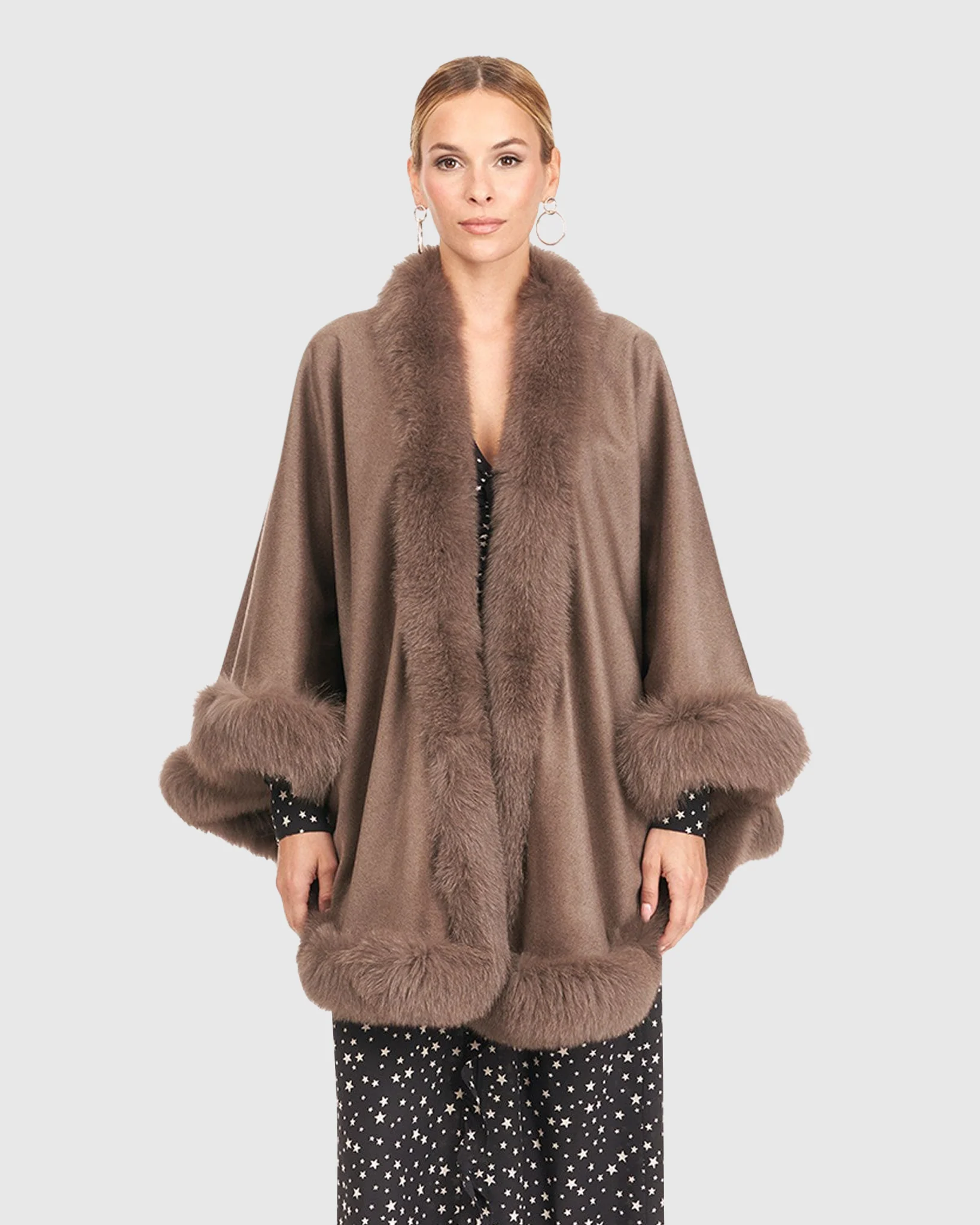 CASHMERE CAPELET WITH FOX TRIM - Image 22