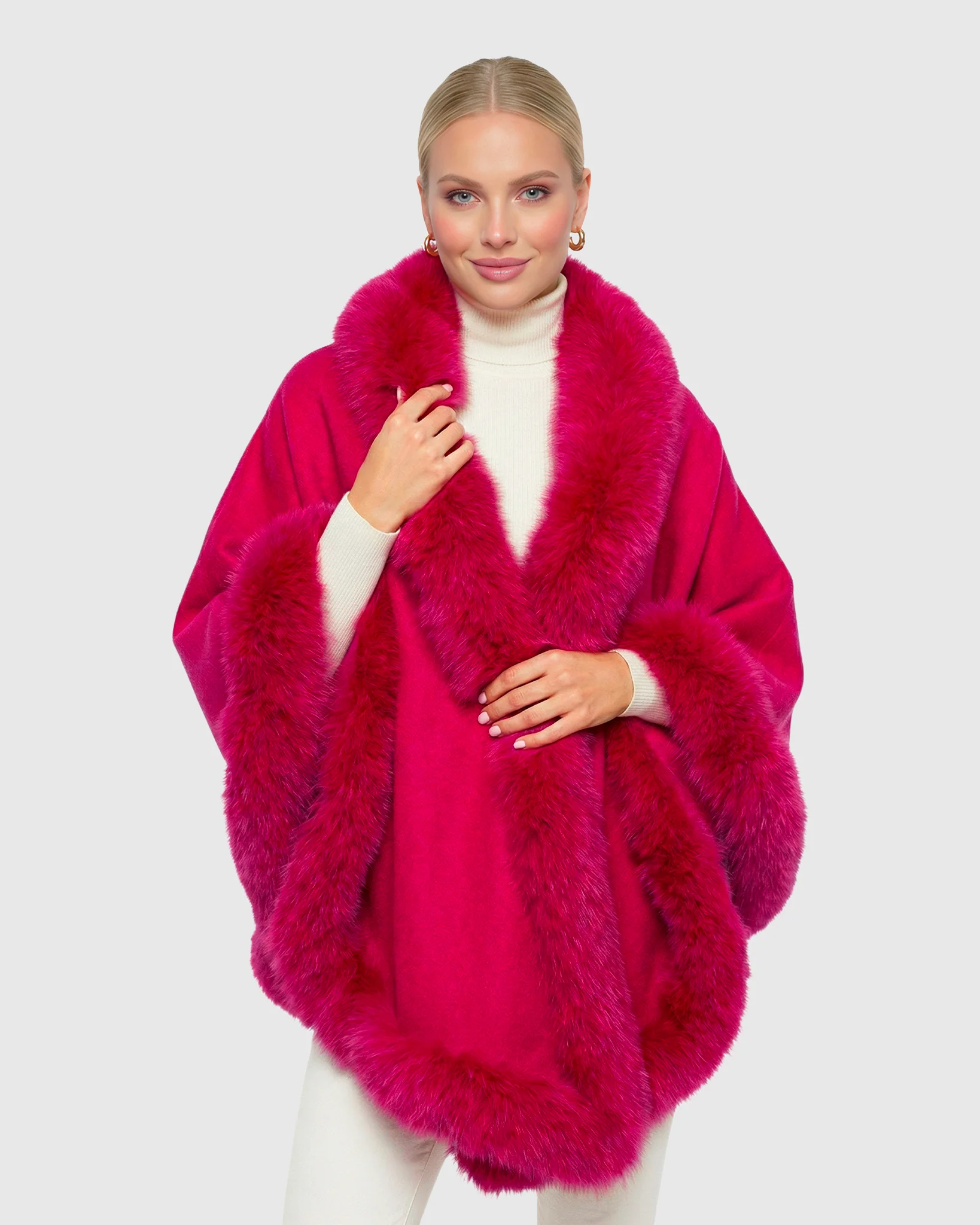 CASHMERE CAPELET WITH FOX TRIM - Image 4