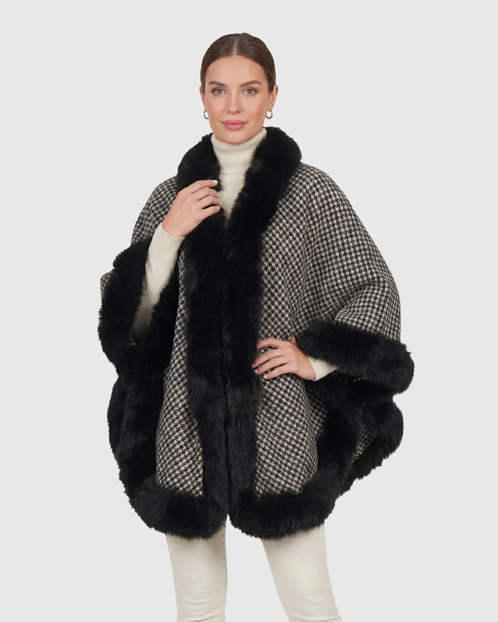 CASHMERE CAPELET WITH FOX TRIM - Image 49