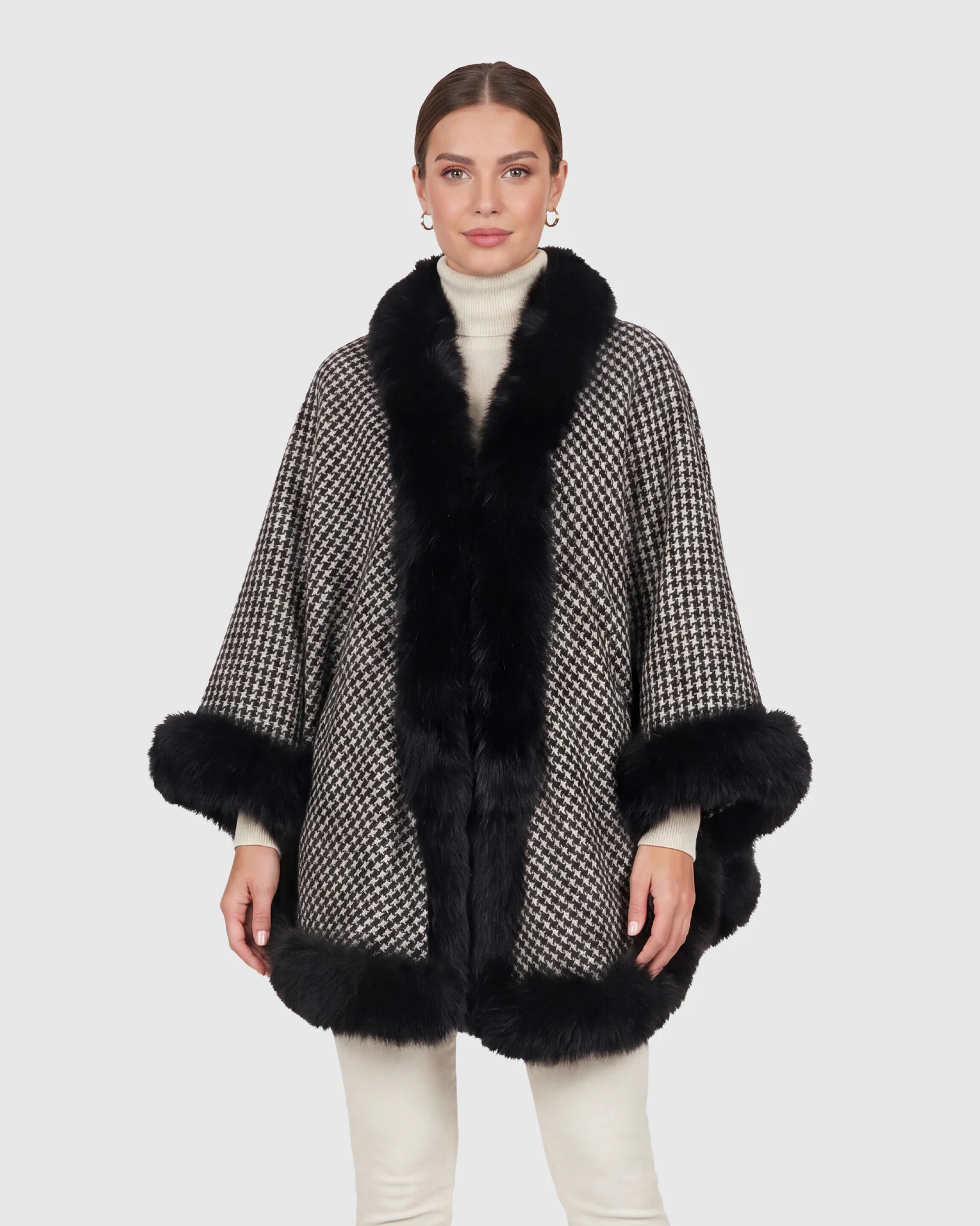 CASHMERE CAPELET WITH FOX TRIM - Image 50