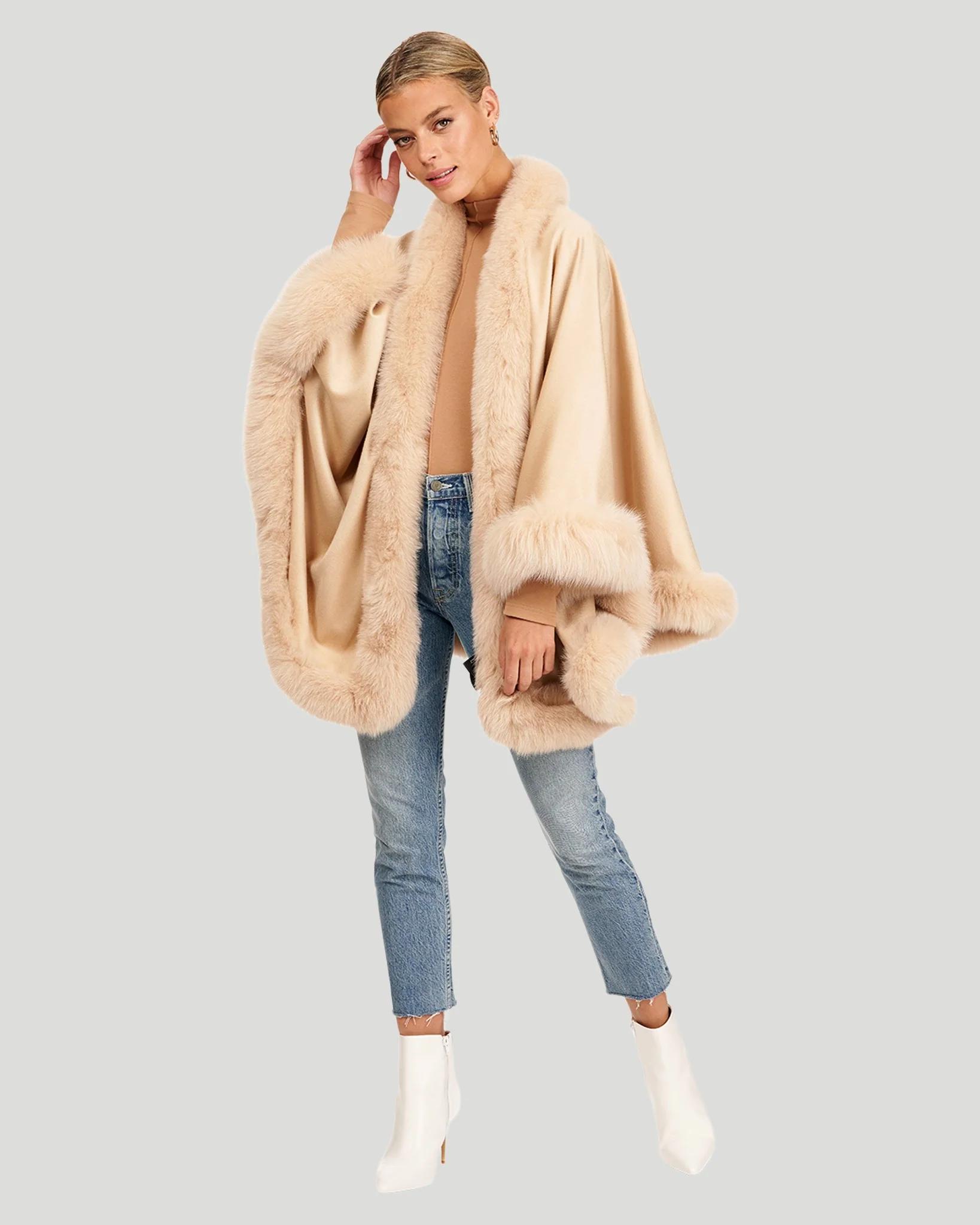 CASHMERE CAPELET WITH SHADOW FOX TRIM - Image 11