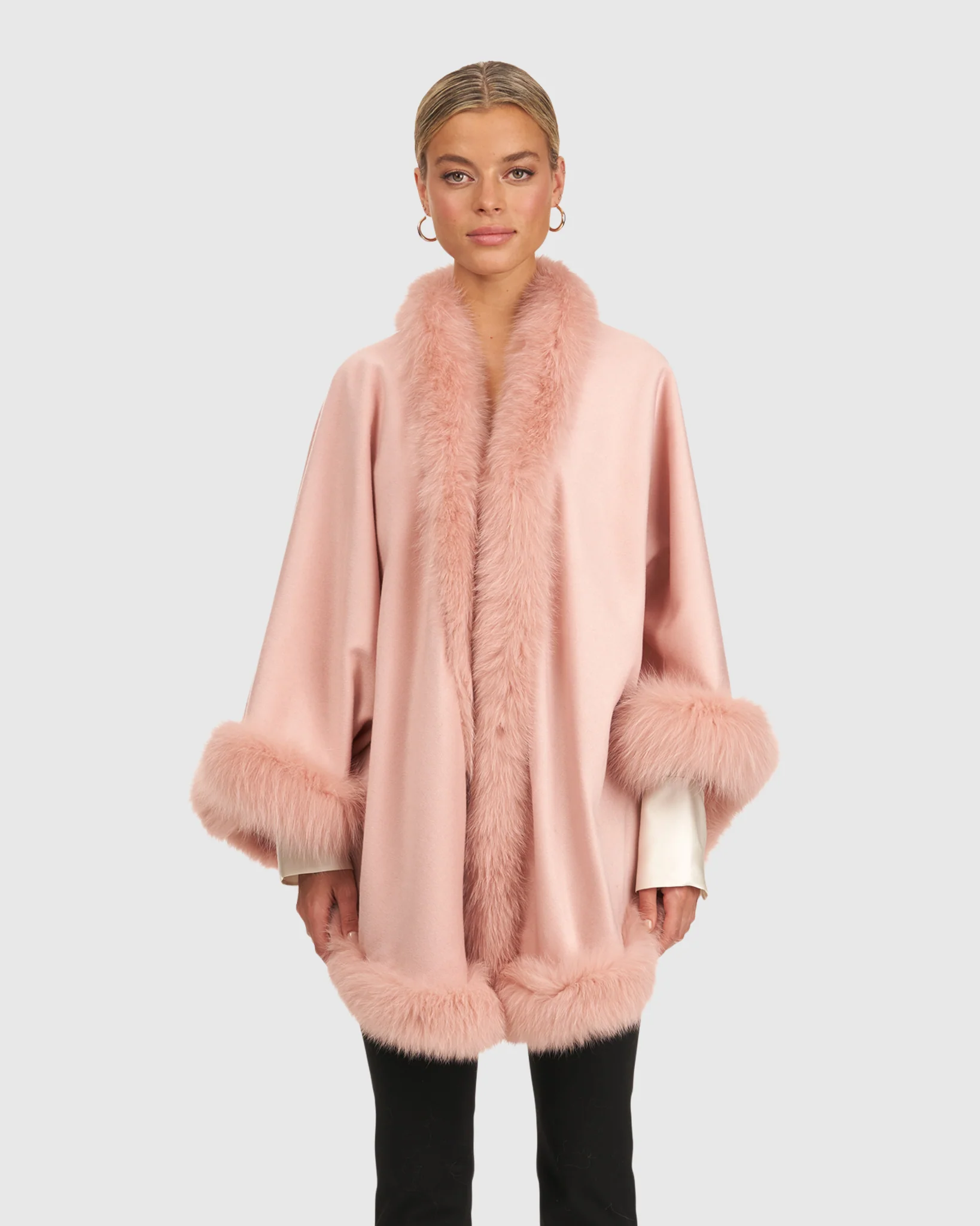 CASHMERE CAPELET WITH SHADOW FOX TRIM - Image 16