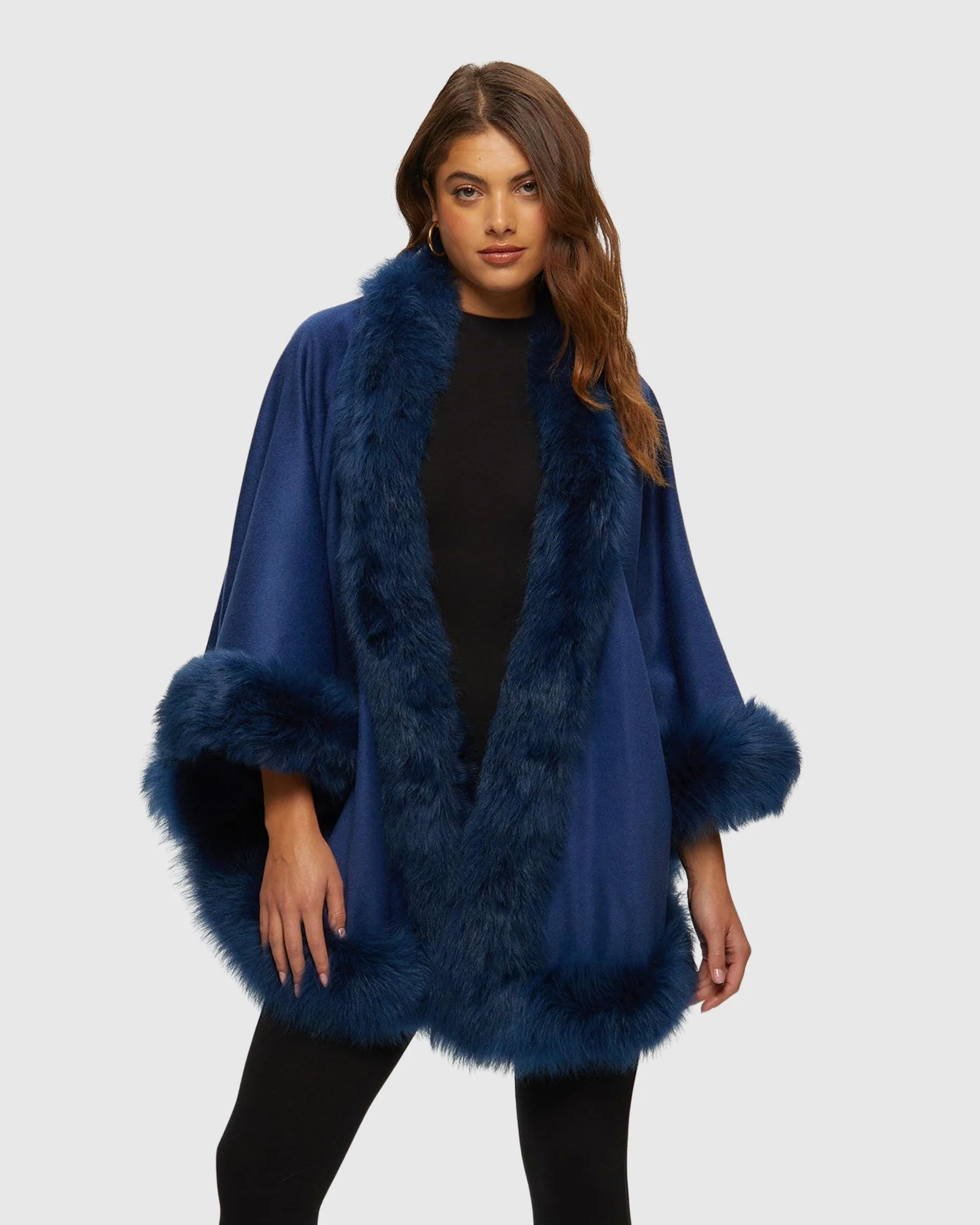 SELECT CASHMERE CAPELET WITH TOSCANA SHEARLING LAMB TRIM - Image 10