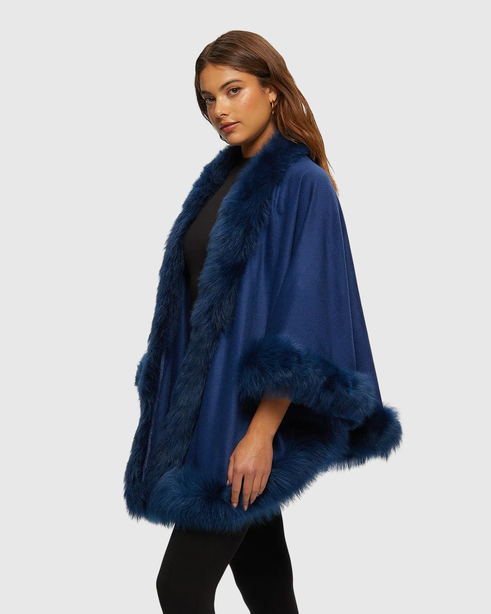 SELECT CASHMERE CAPELET WITH TOSCANA SHEARLING LAMB TRIM - Image 11