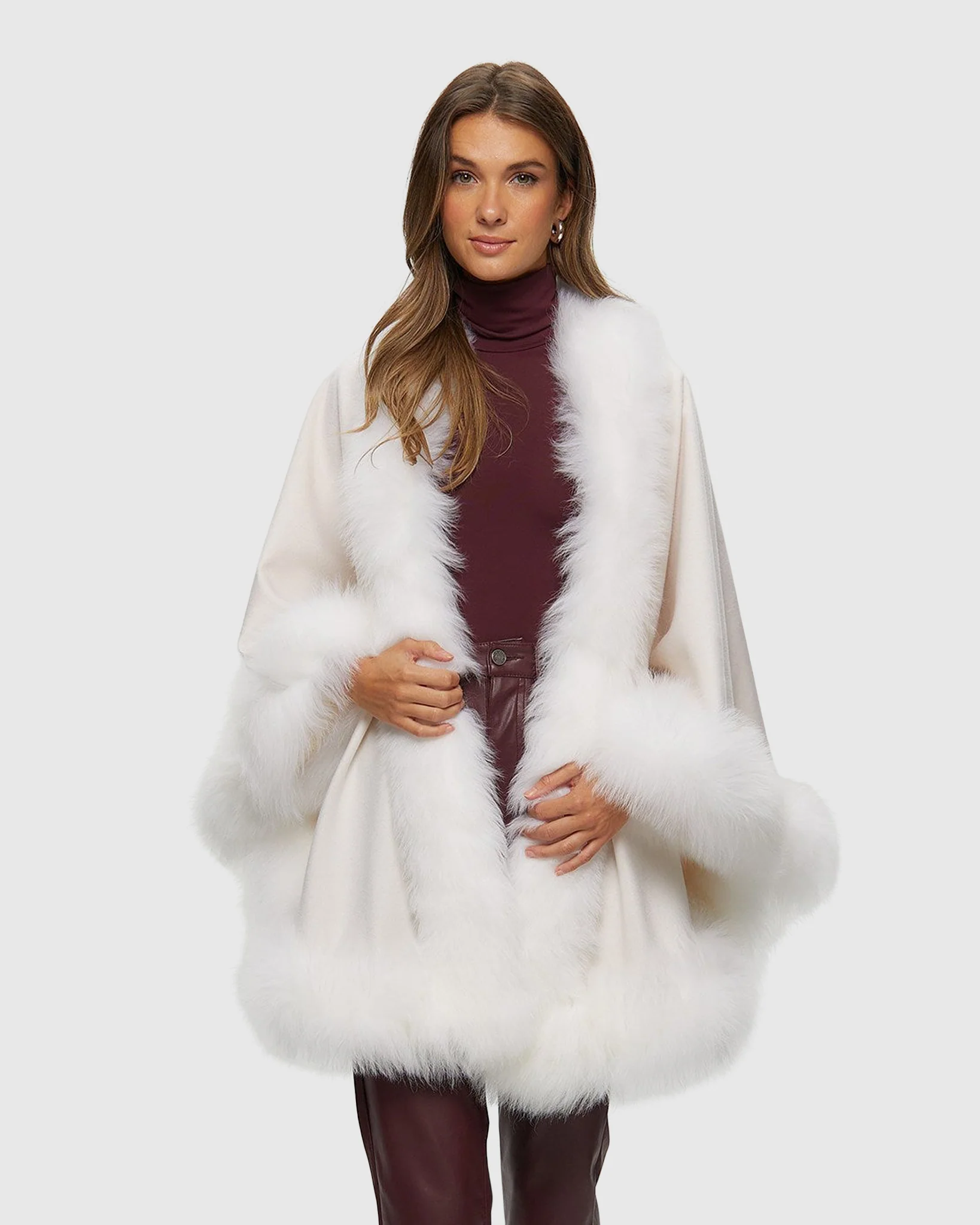 SELECT CASHMERE CAPELET WITH TOSCANA SHEARLING LAMB TRIM - Image 16