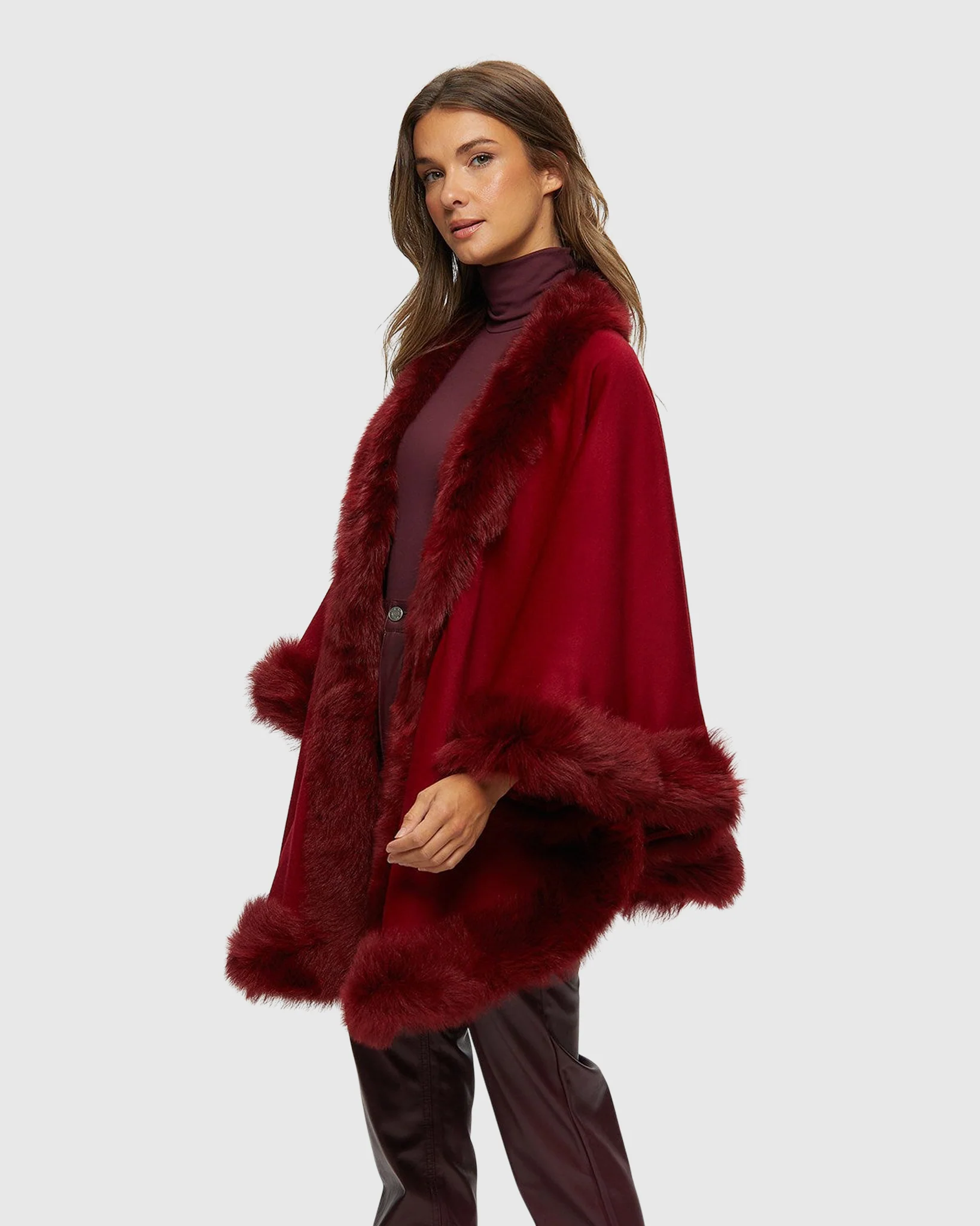 SELECT CASHMERE CAPELET WITH TOSCANA SHEARLING LAMB TRIM - Image 28