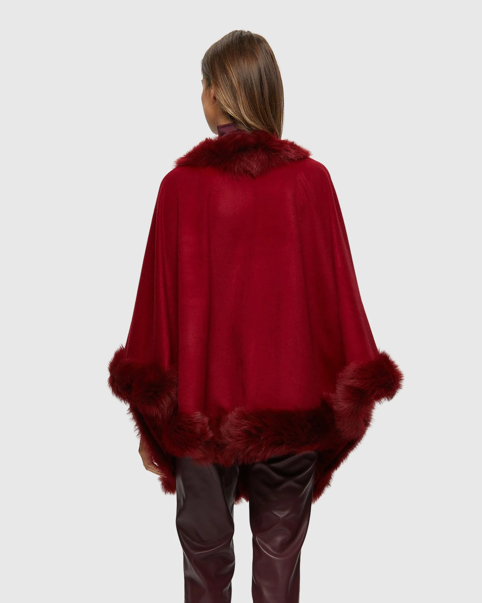 SELECT CASHMERE CAPELET WITH TOSCANA SHEARLING LAMB TRIM - Image 29