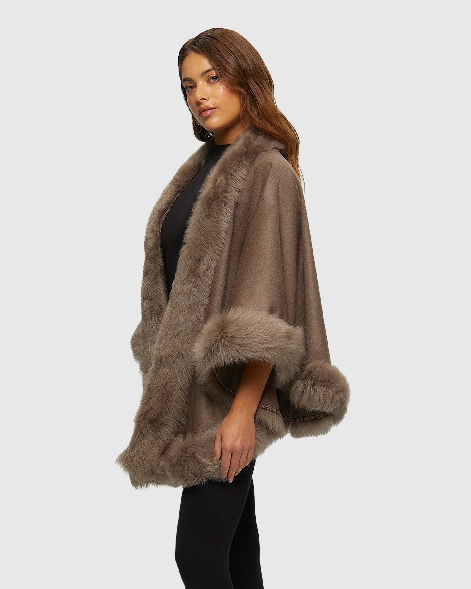 SELECT CASHMERE CAPELET WITH TOSCANA SHEARLING LAMB TRIM - Image 31