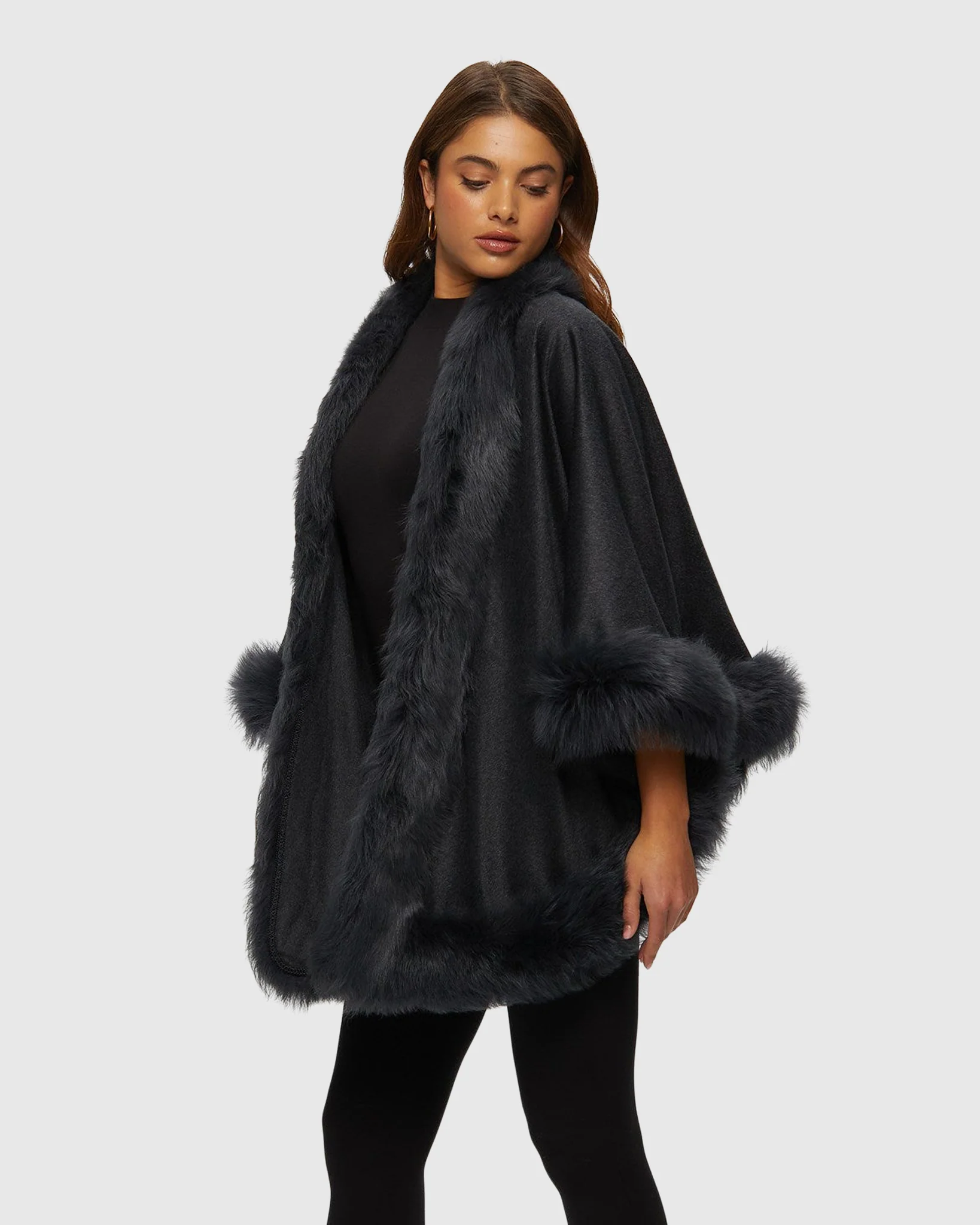 SELECT CASHMERE CAPELET WITH TOSCANA SHEARLING LAMB TRIM - Image 5