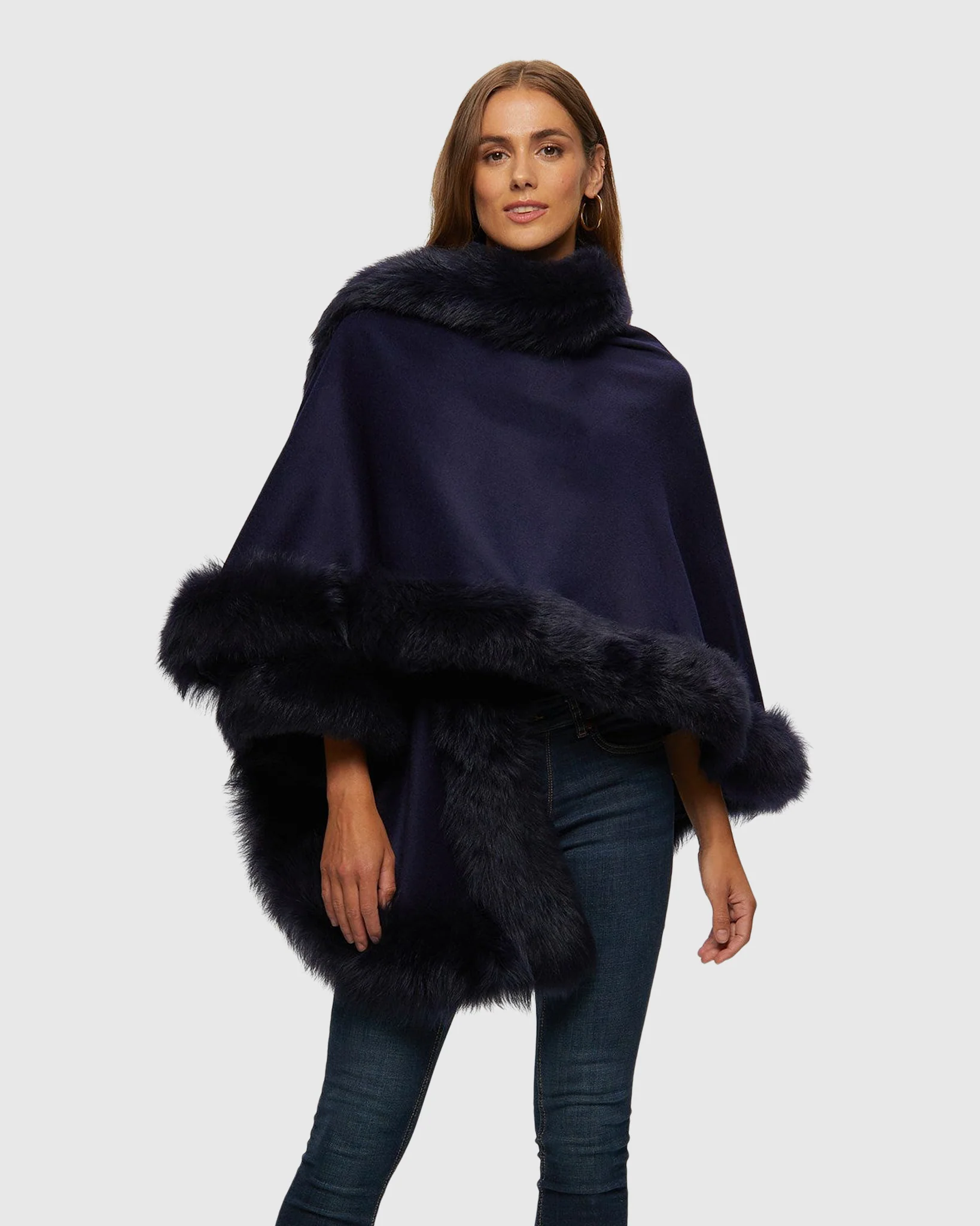 SELECT CASHMERE CAPELET WITH TOSCANA SHEARLING LAMB TRIM - Image 7