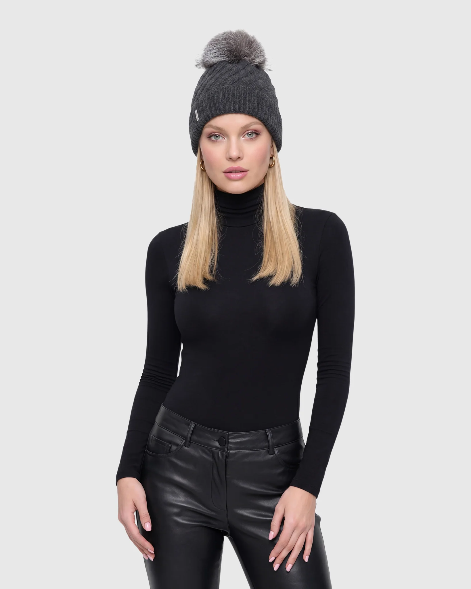 CASHMERE DIAGONAL KNIT HAT WITH FOX POMPOM - Image 4
