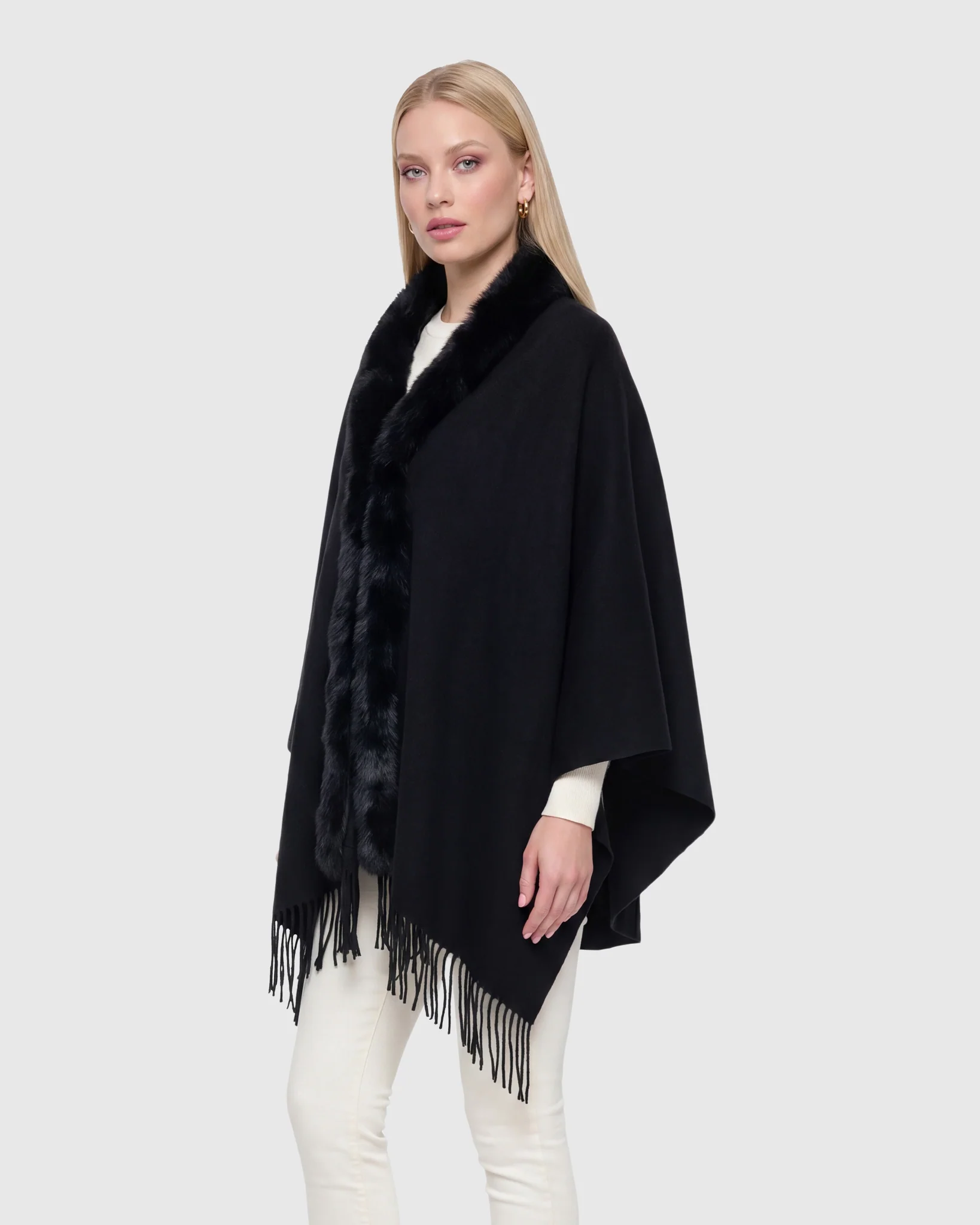 CASHMERE STOLE WITH REX RABBIT SQUARE TRIM - Image 17