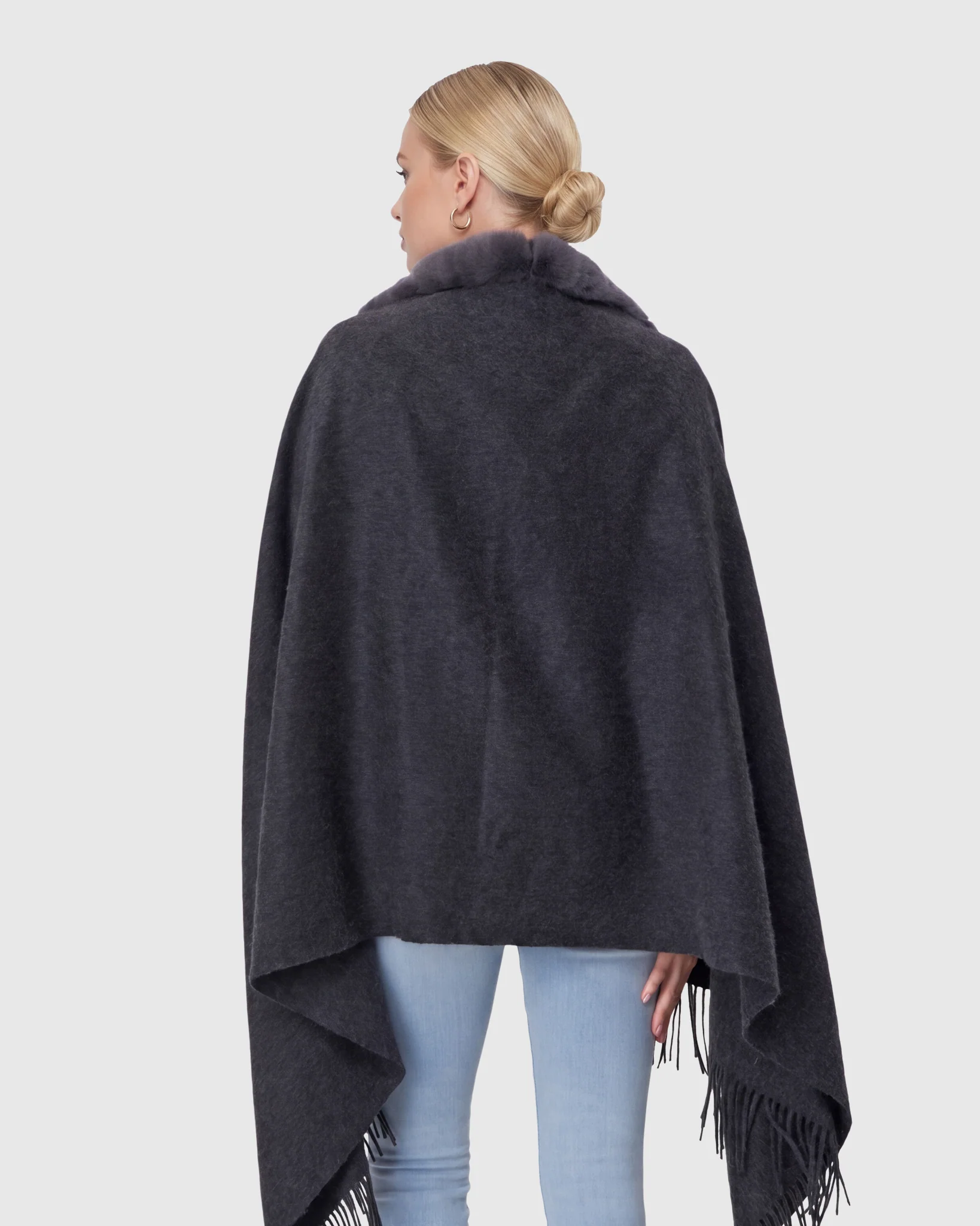 CASHMERE STOLE WITH REX RABBIT SQUARE TRIM - Image 6
