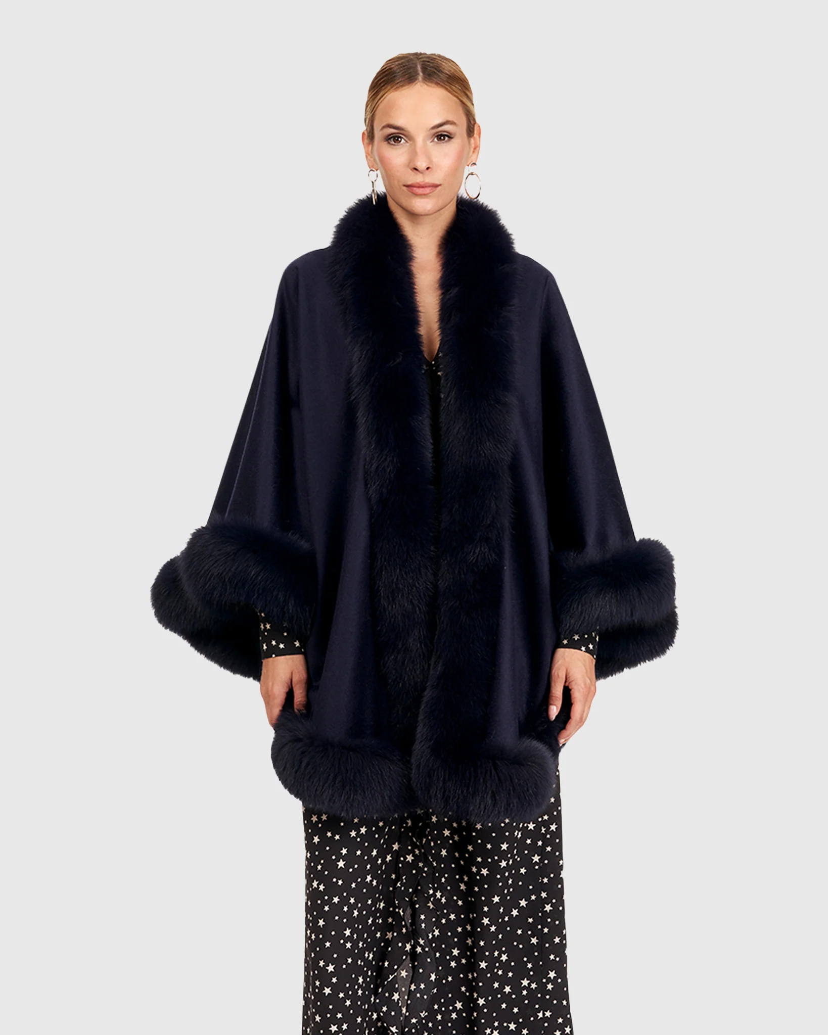 CASHMERE CAPELET WITH FOX TRIM - Image 2