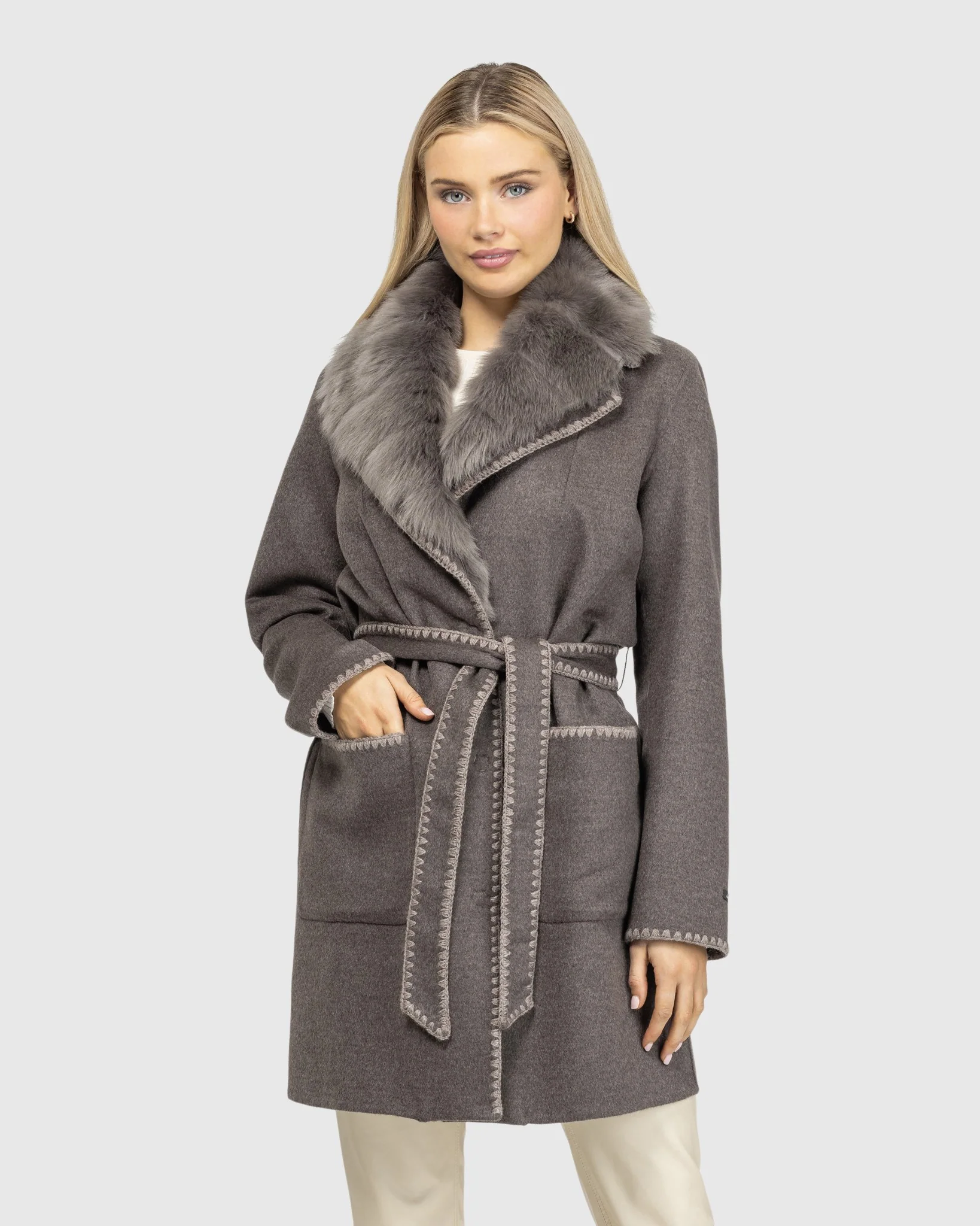 CASHMERE & WOOL STROLLER WITH EMBROIDERY DETAILS AND DETACHABLE MERINILLO SHEARLING LAMB COLLAR