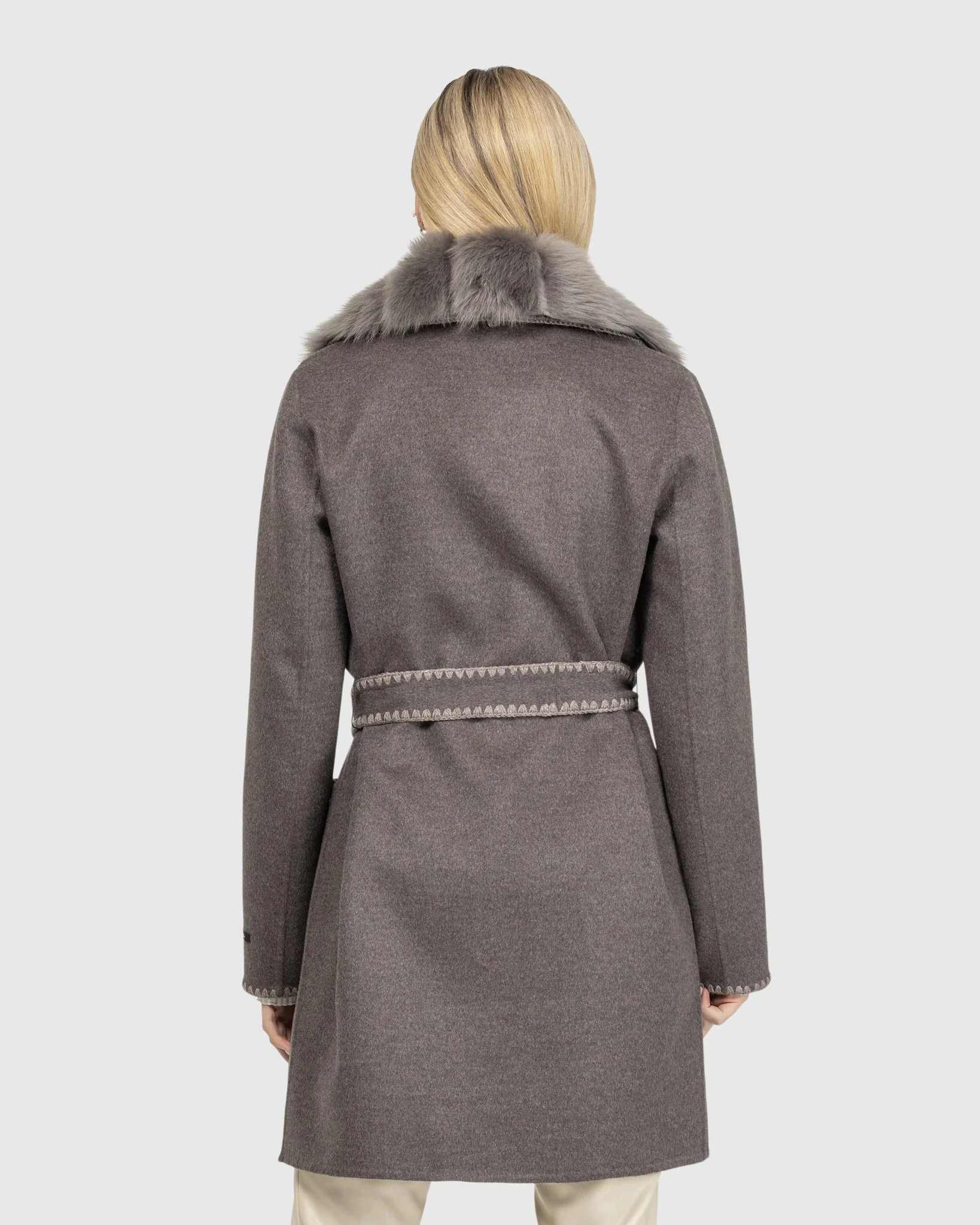 CASHMERE & WOOL STROLLER WITH EMBROIDERY DETAILS AND DETACHABLE MERINILLO SHEARLING LAMB COLLAR - Image 4