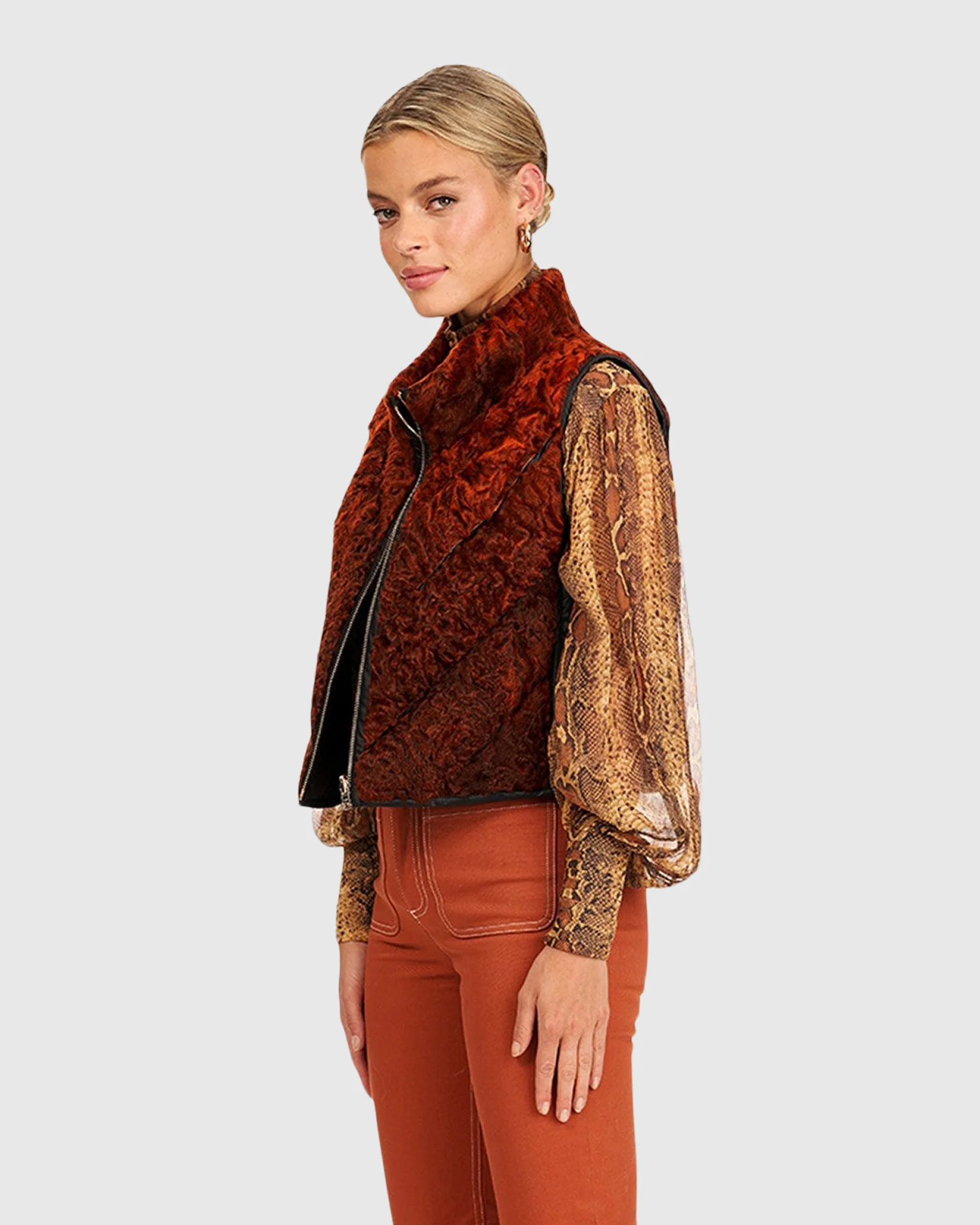 CHEVRON LAMB VEST REVERSIBLE TO DOWN