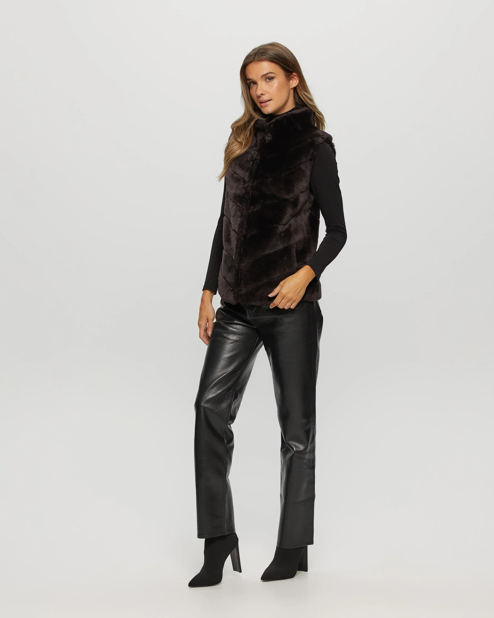SELECT SHEARLING LAMB CHEVRON VEST - Image 8