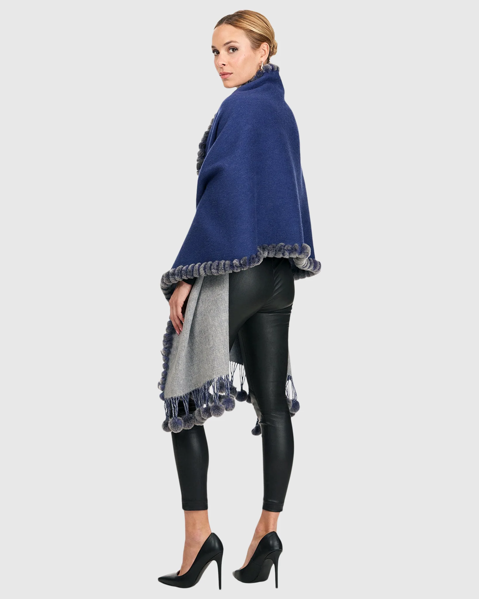 DOUBLE FACE CASHMERE/WOOL STOLE WITH REX RABBIT WHIPSTITCH TOP AND BOTTOM AND POMPOM SIDES - Image 9
